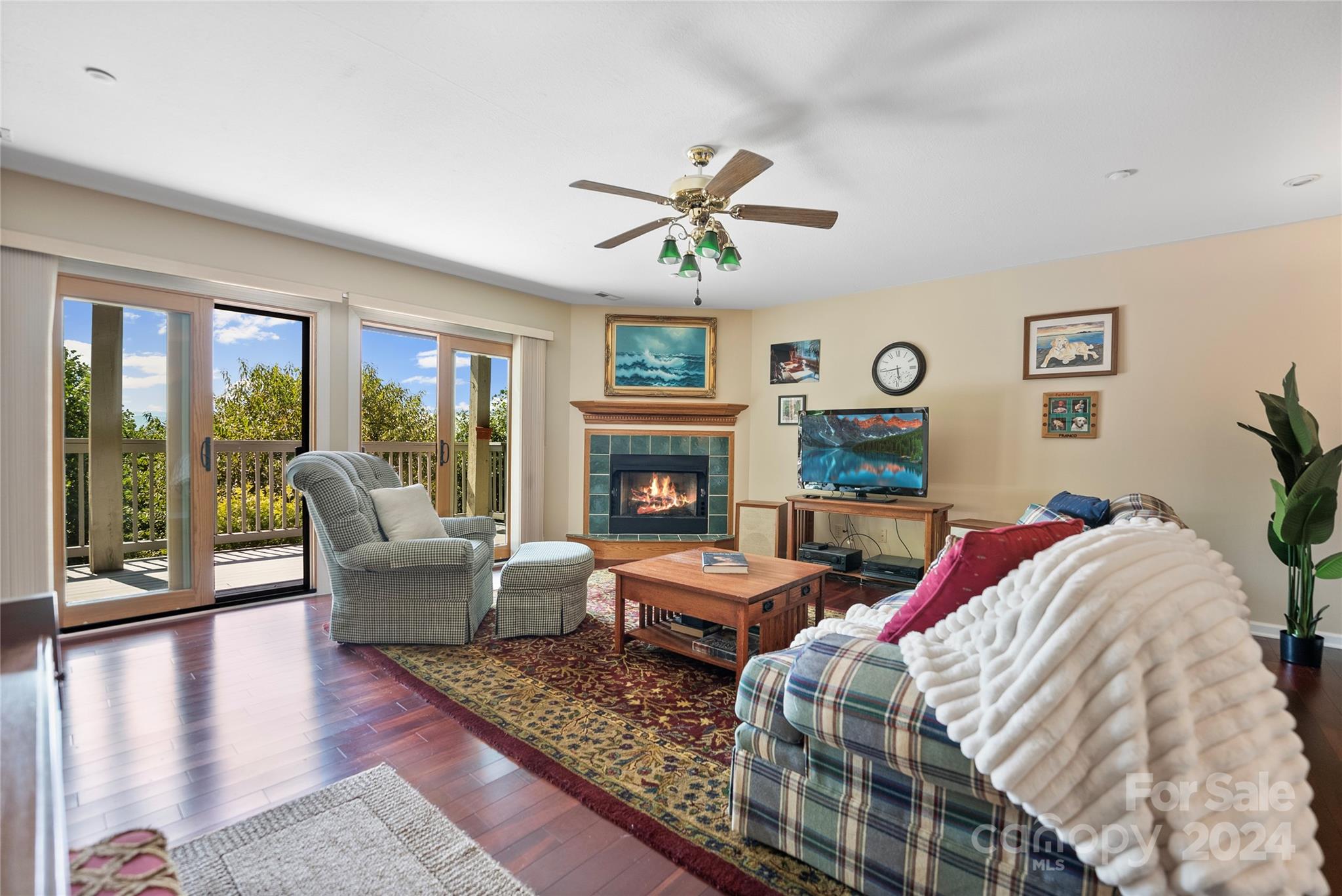 74 Park Avenue Property Photo 35