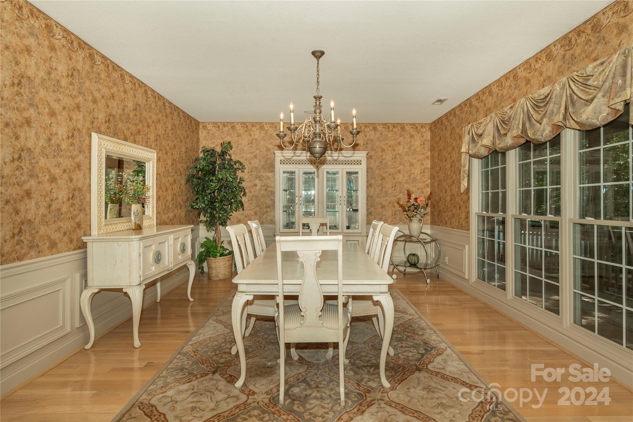 1244 Windover Drive Property Photo 8
