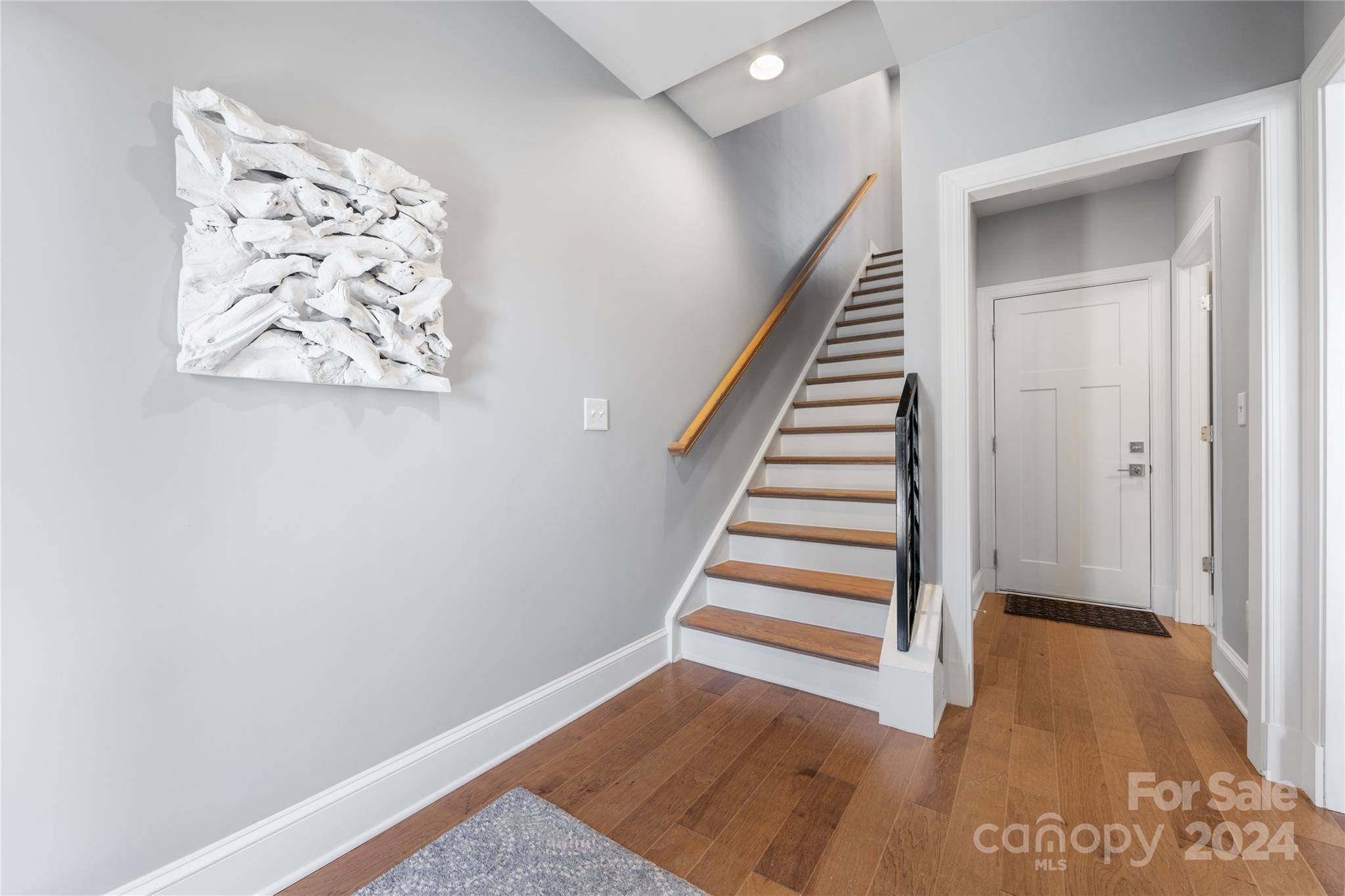 2108 Bryant Park Drive Property Photo 4