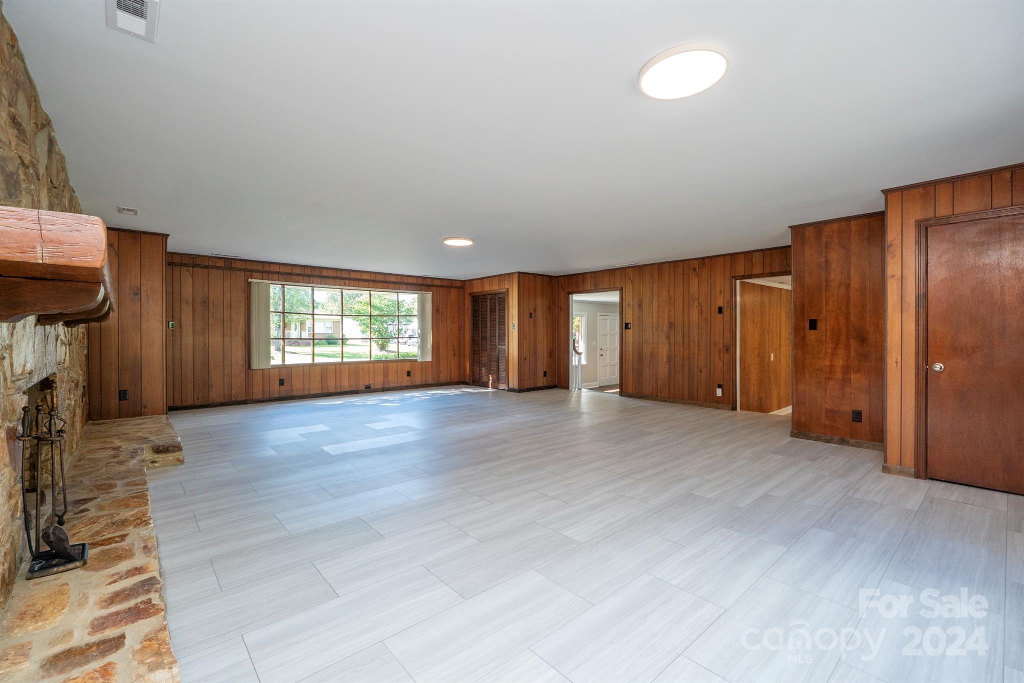 511 Villa Street Property Photo 15