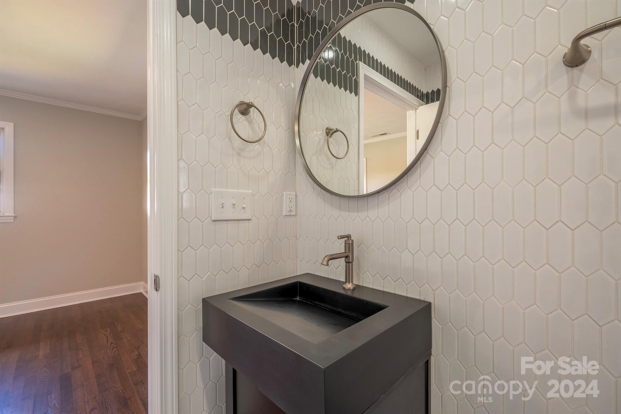 511 Villa Street Property Photo 22