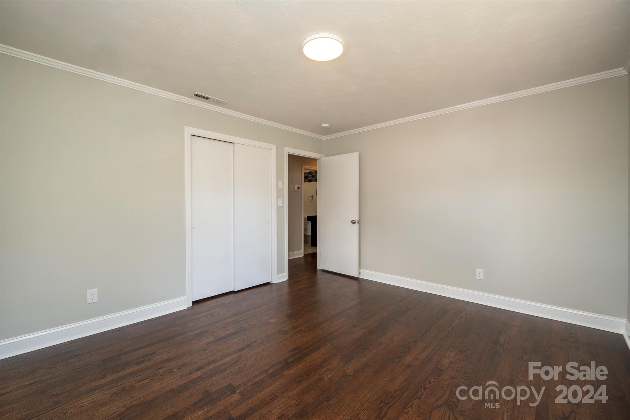 511 Villa Street Property Photo 26