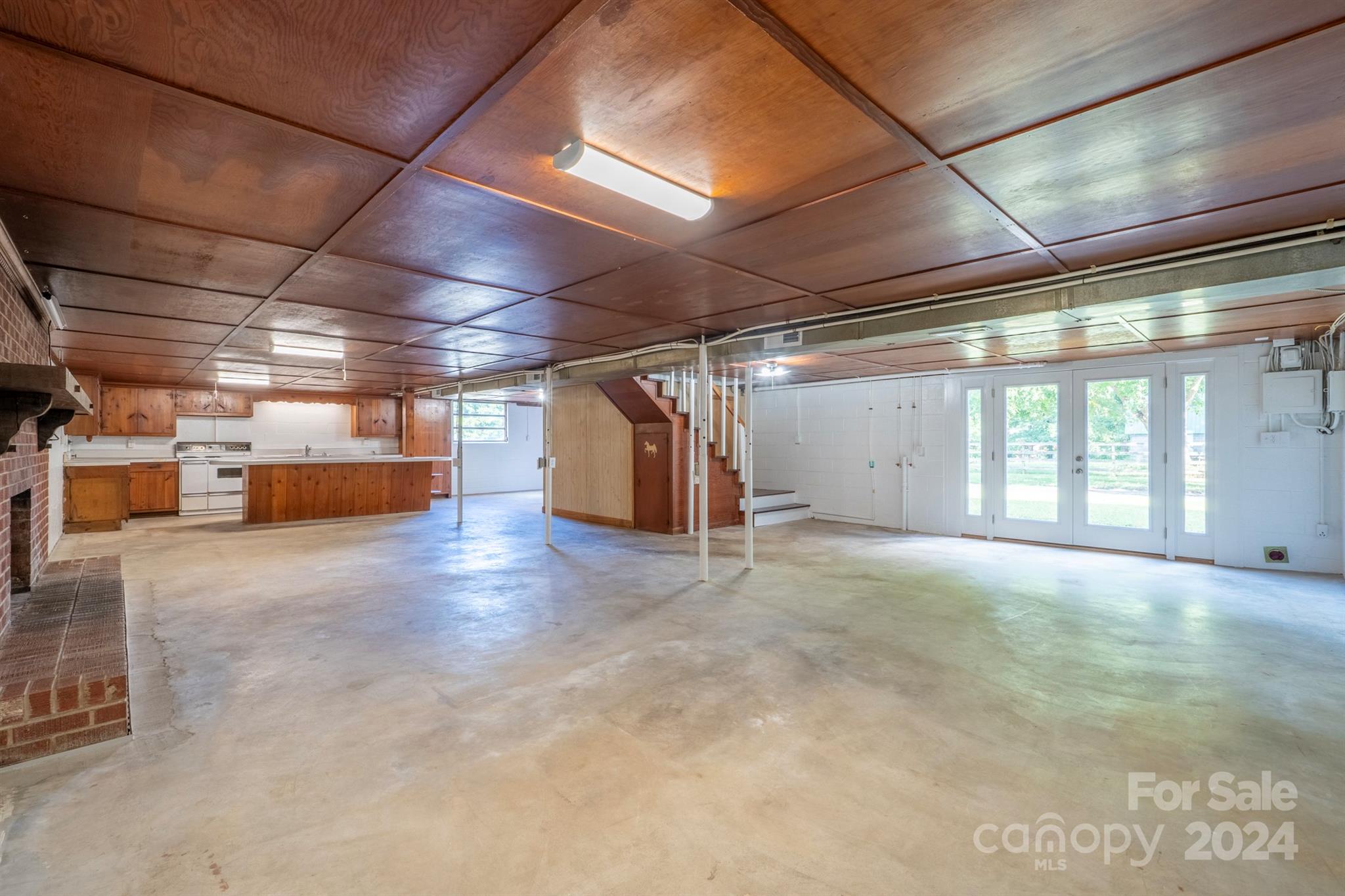 511 Villa Street Property Photo 36