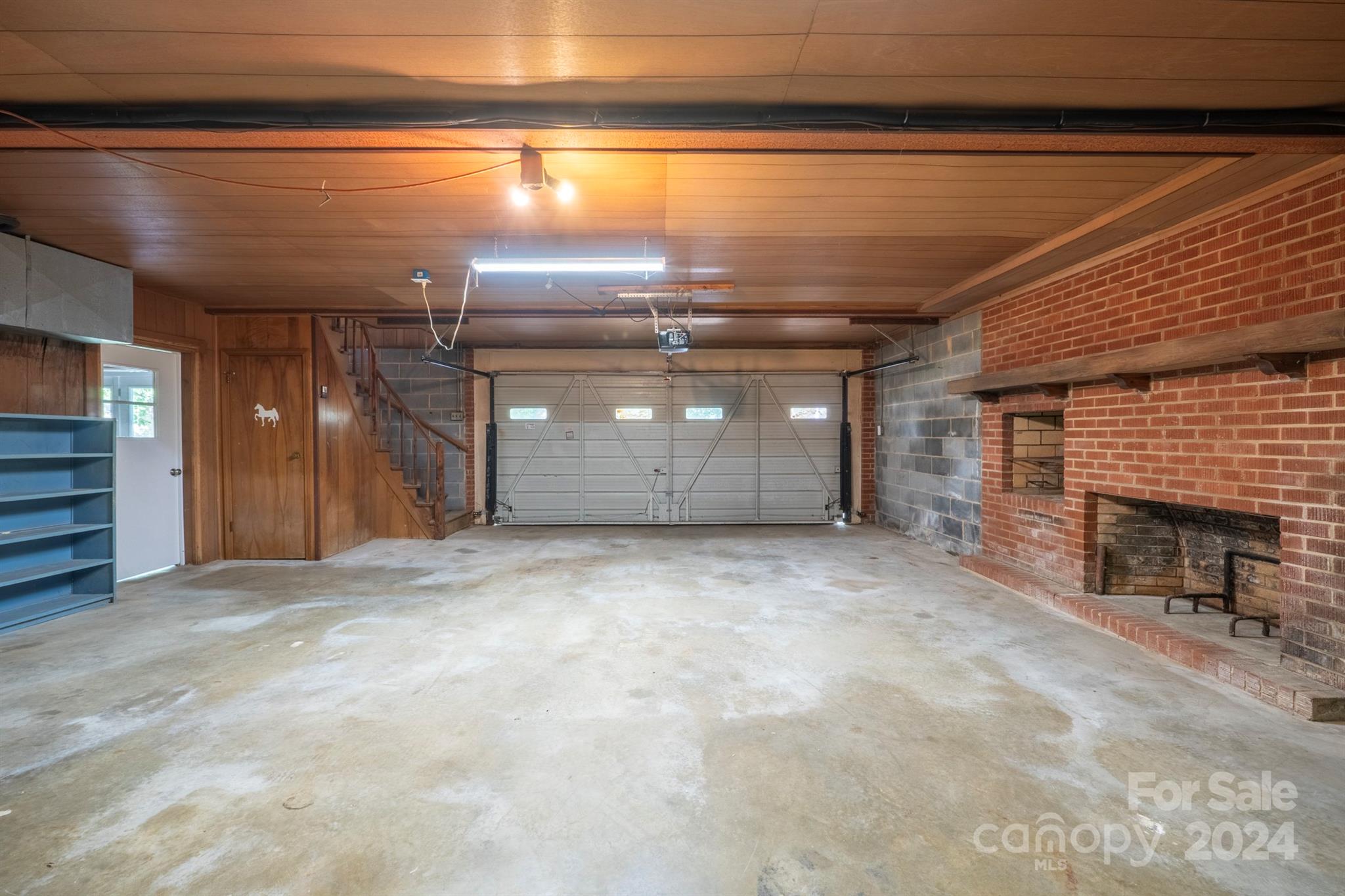 511 Villa Street Property Photo 43
