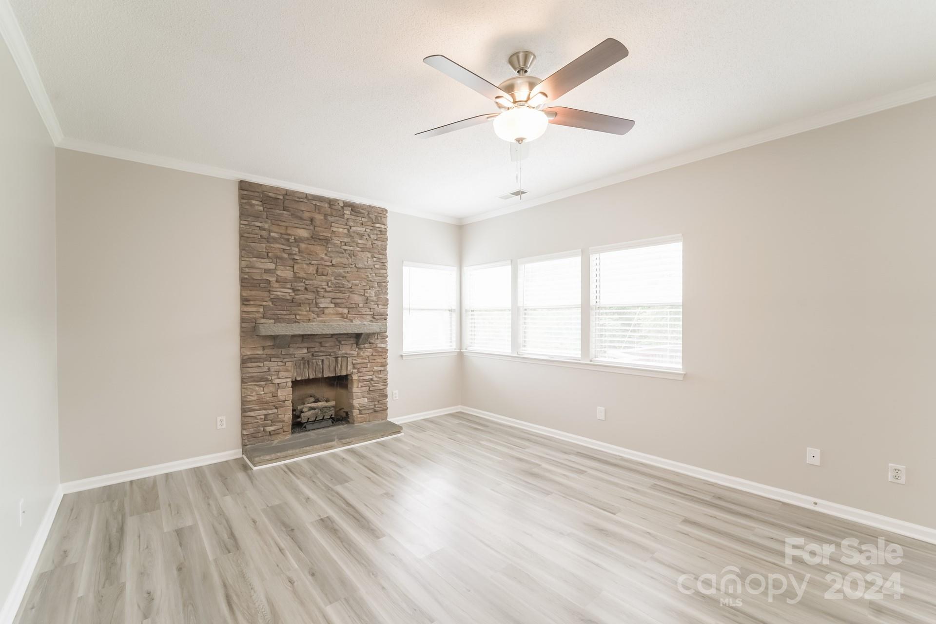 15129 Dartford Lane Property Photo 7