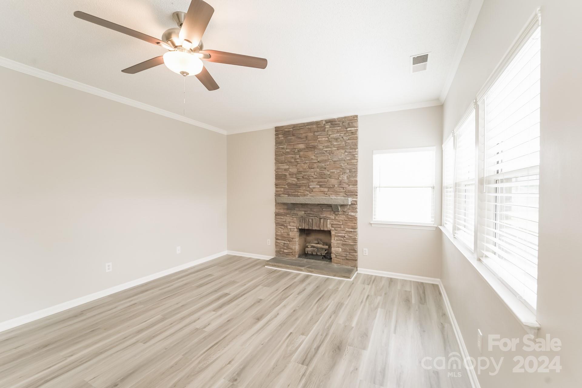 15129 Dartford Lane Property Photo 8