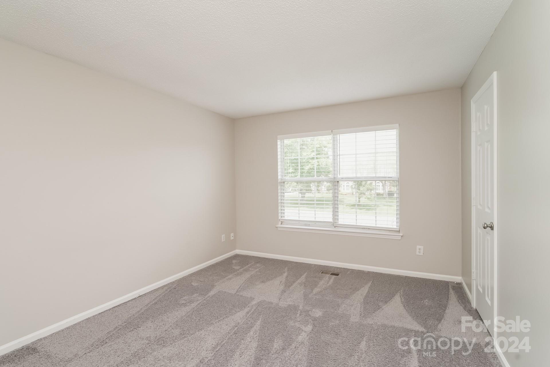 15129 Dartford Lane Property Photo 15