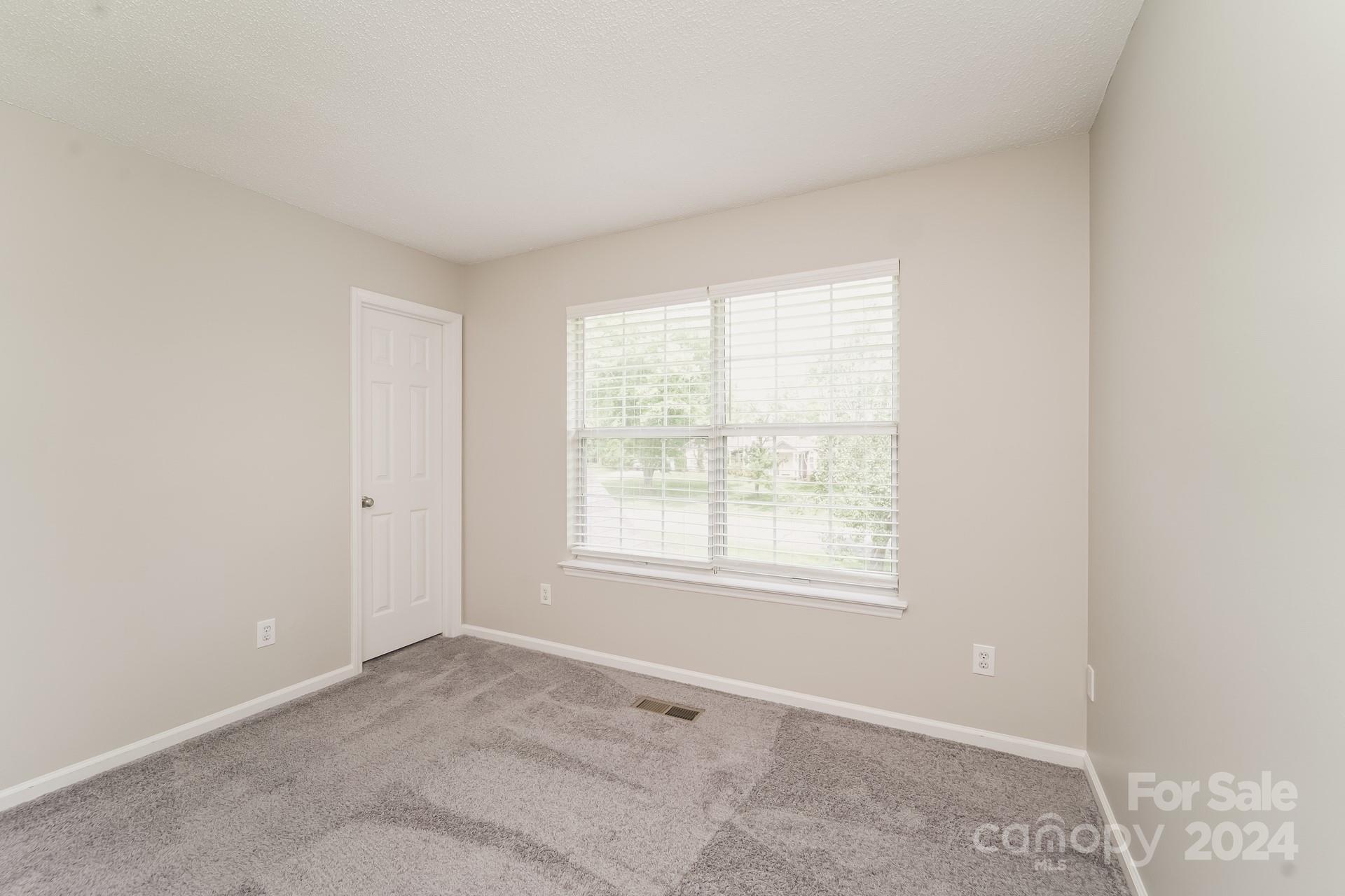 15129 Dartford Lane Property Photo 18