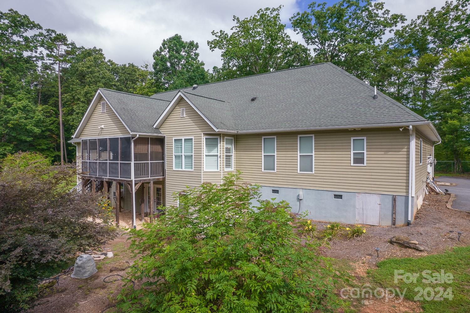 148 N Ott Dyson Center 1125 Property Photo 5