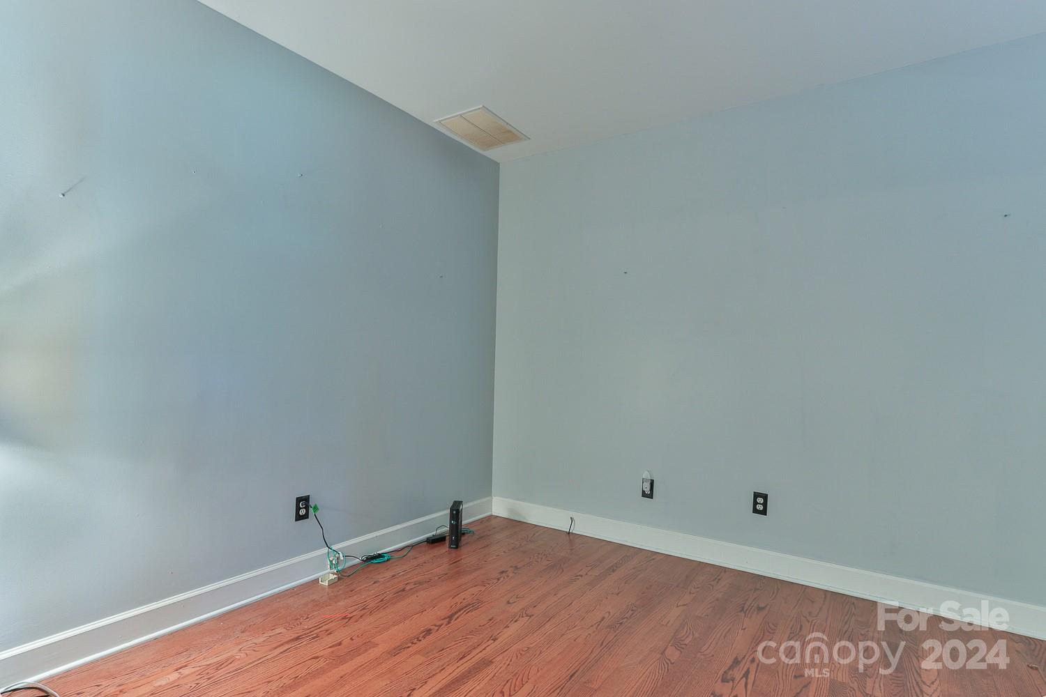 148 N Ott Dyson Center 1125 Property Photo 20