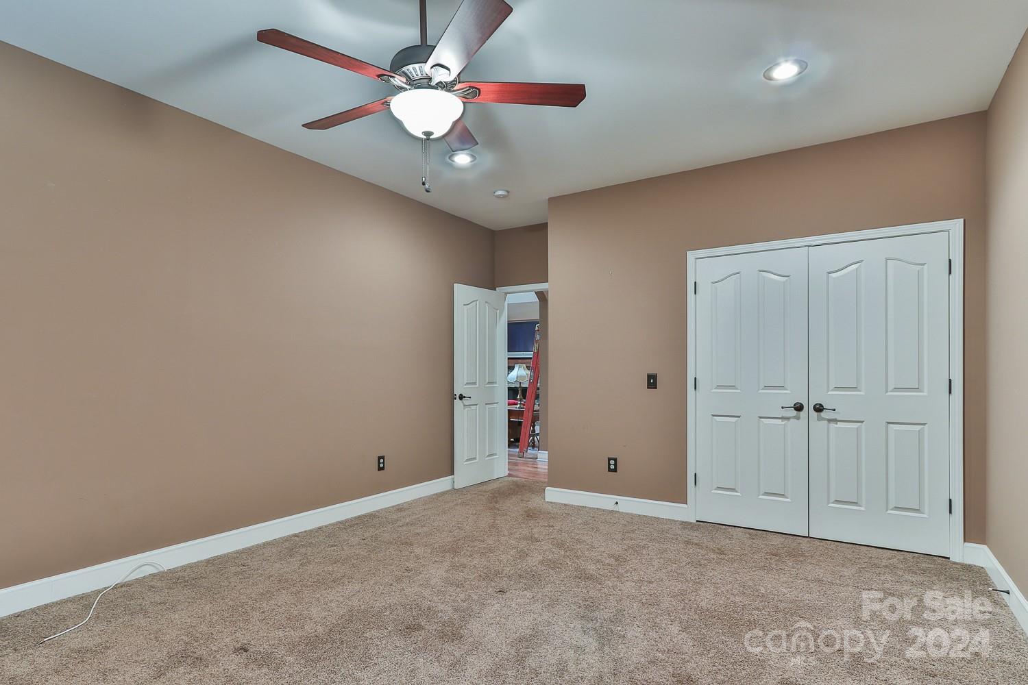 148 N Ott Dyson Center 1125 Property Photo 21