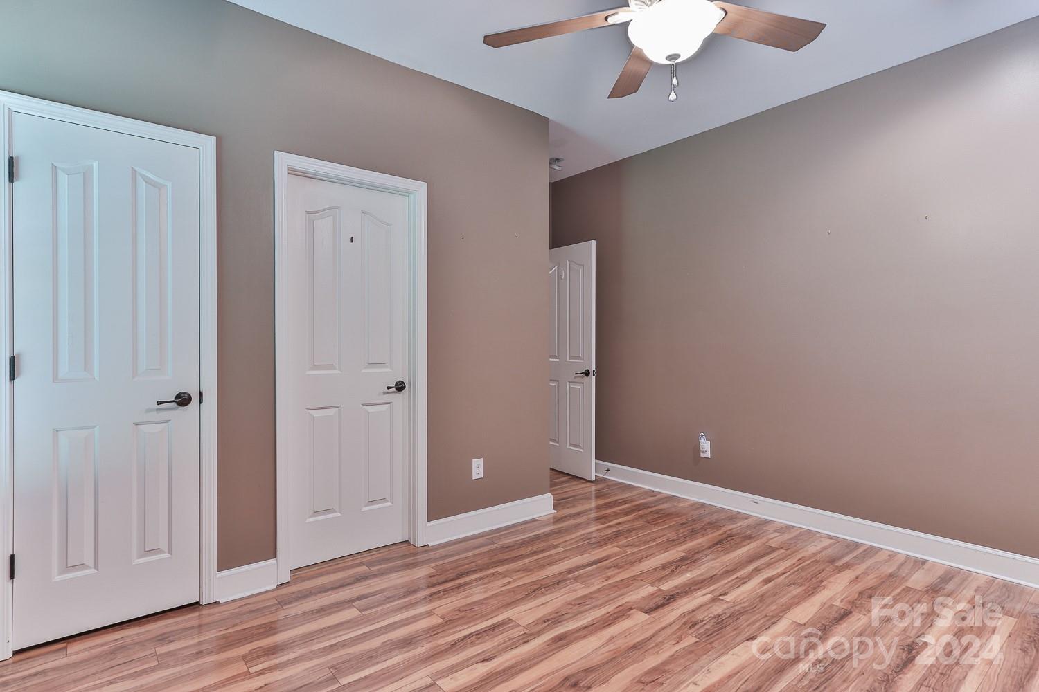 148 N Ott Dyson Center 1125 Property Photo 24