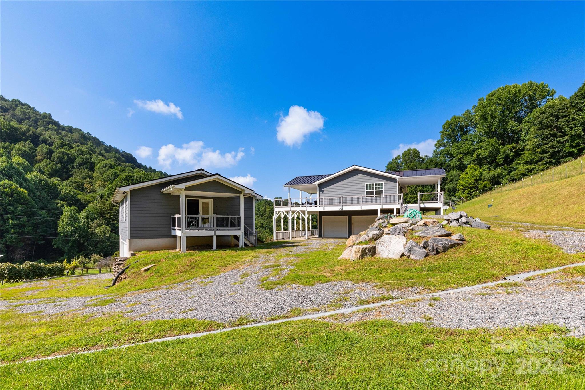 2345 Sugar Camp Road Property Photo 2