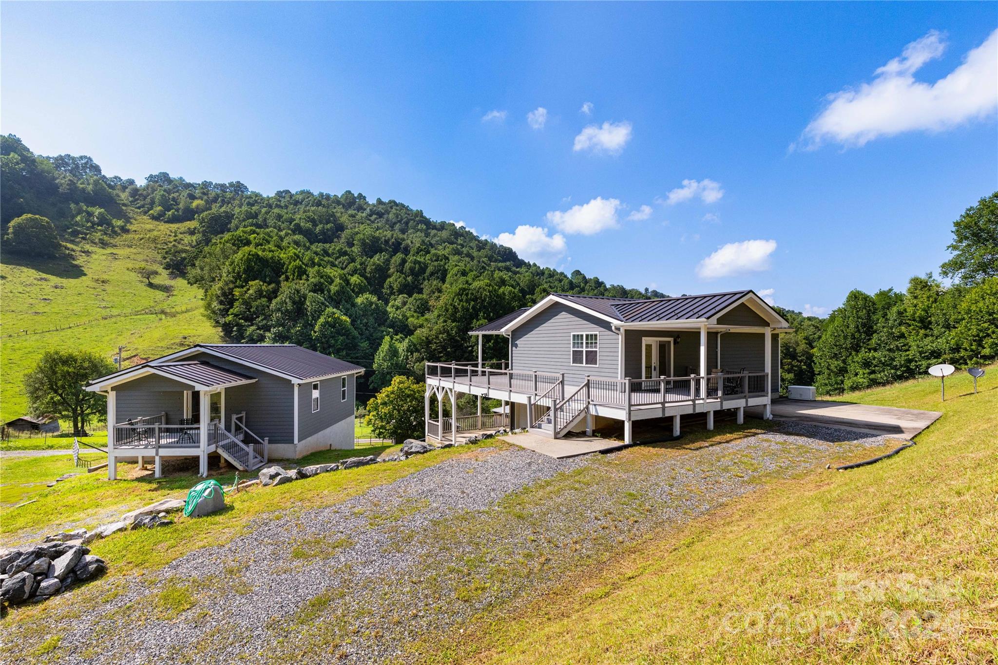 2345 Sugar Camp Road Property Photo 4