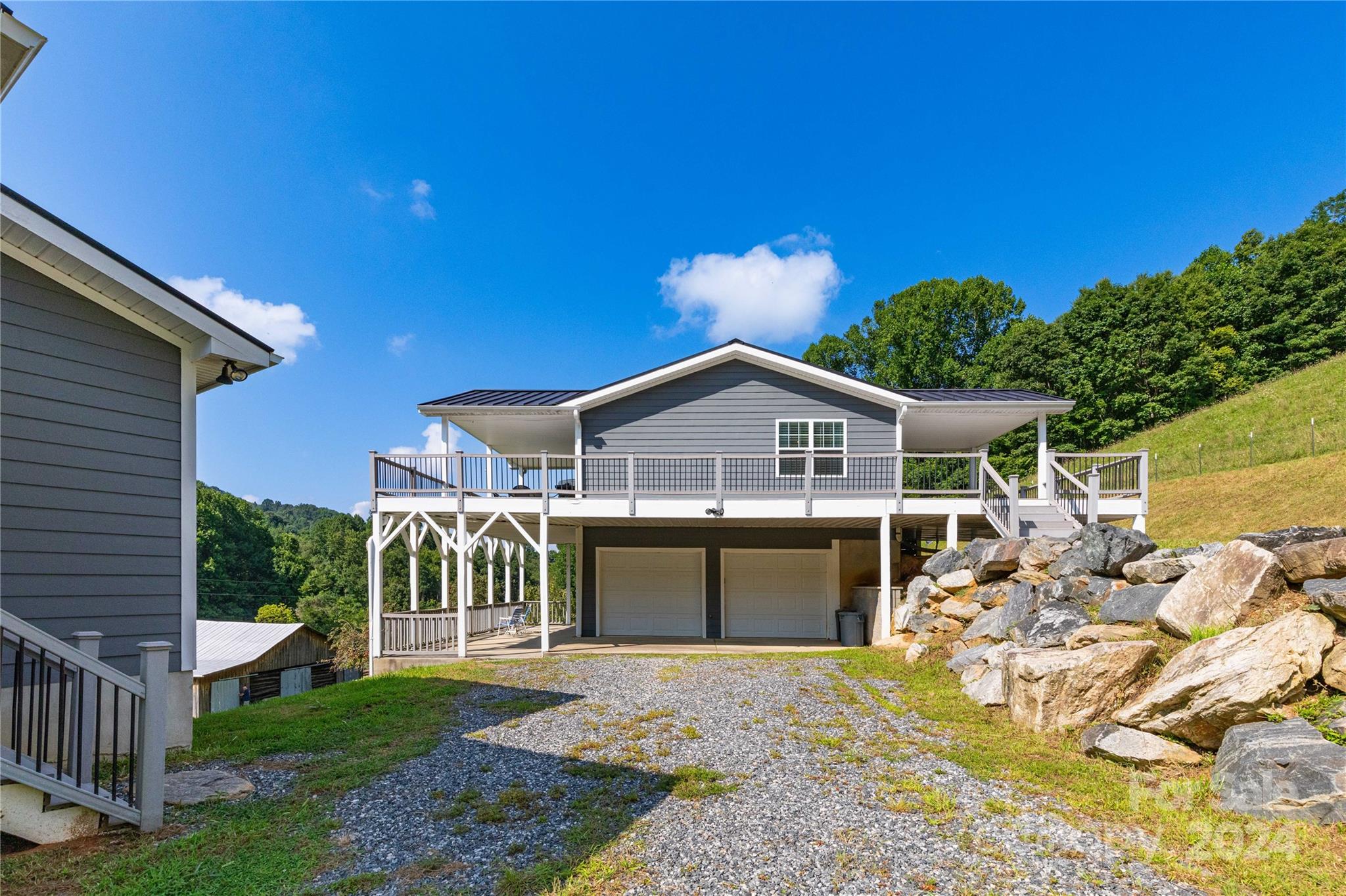 2345 Sugar Camp Road Property Photo 5