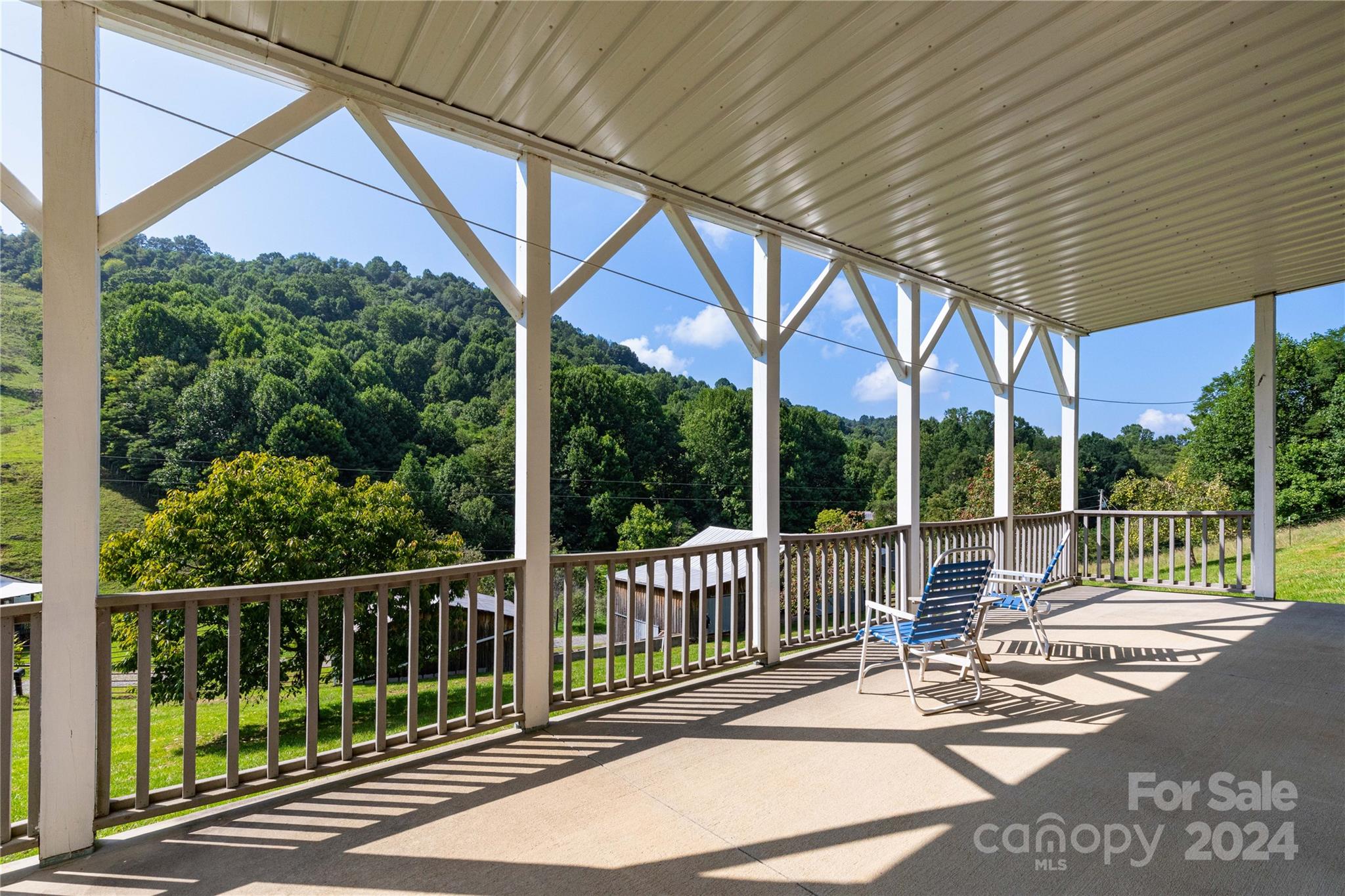 2345 Sugar Camp Road Property Photo 6