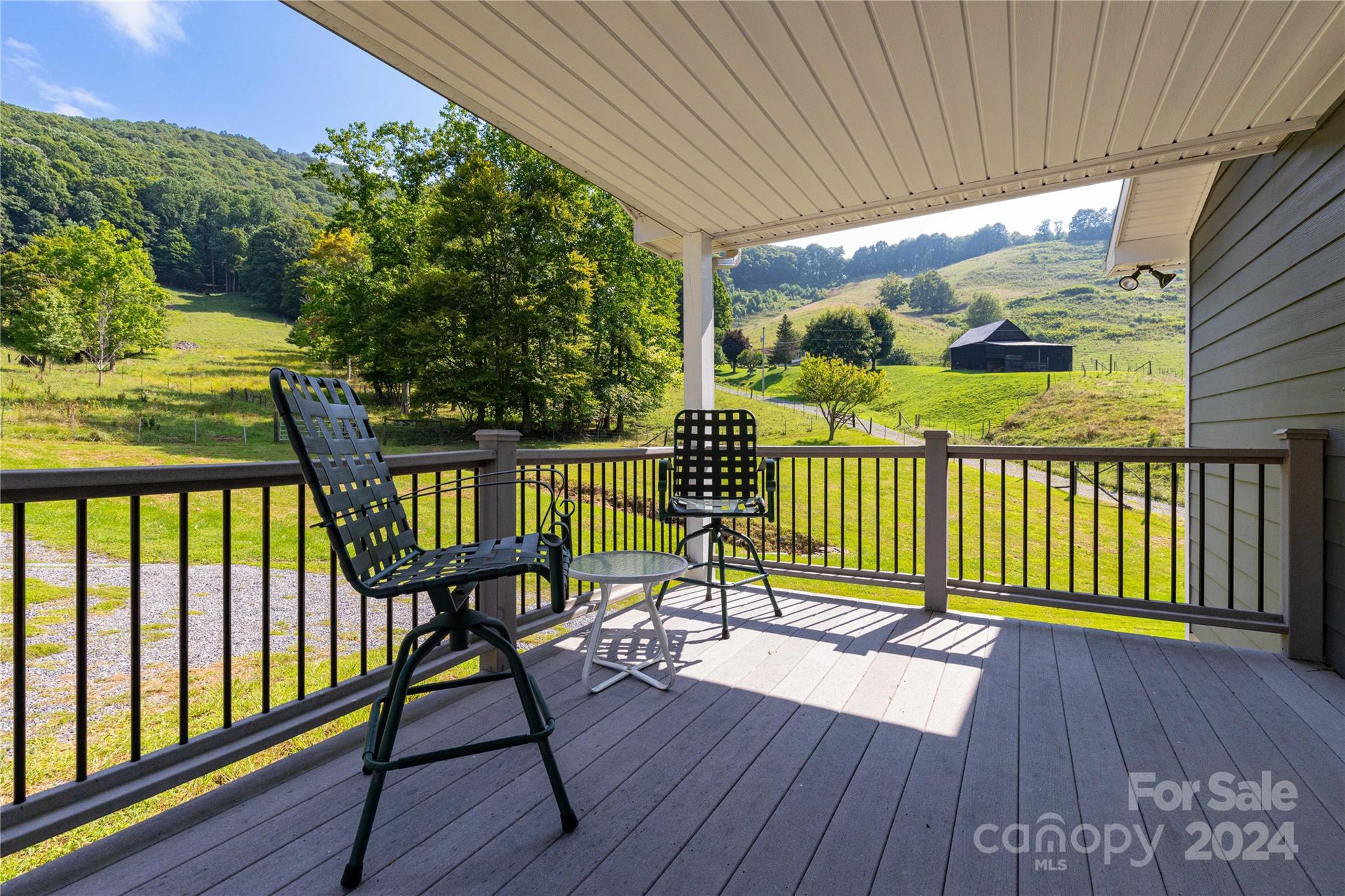 2345 Sugar Camp Road Property Photo 9