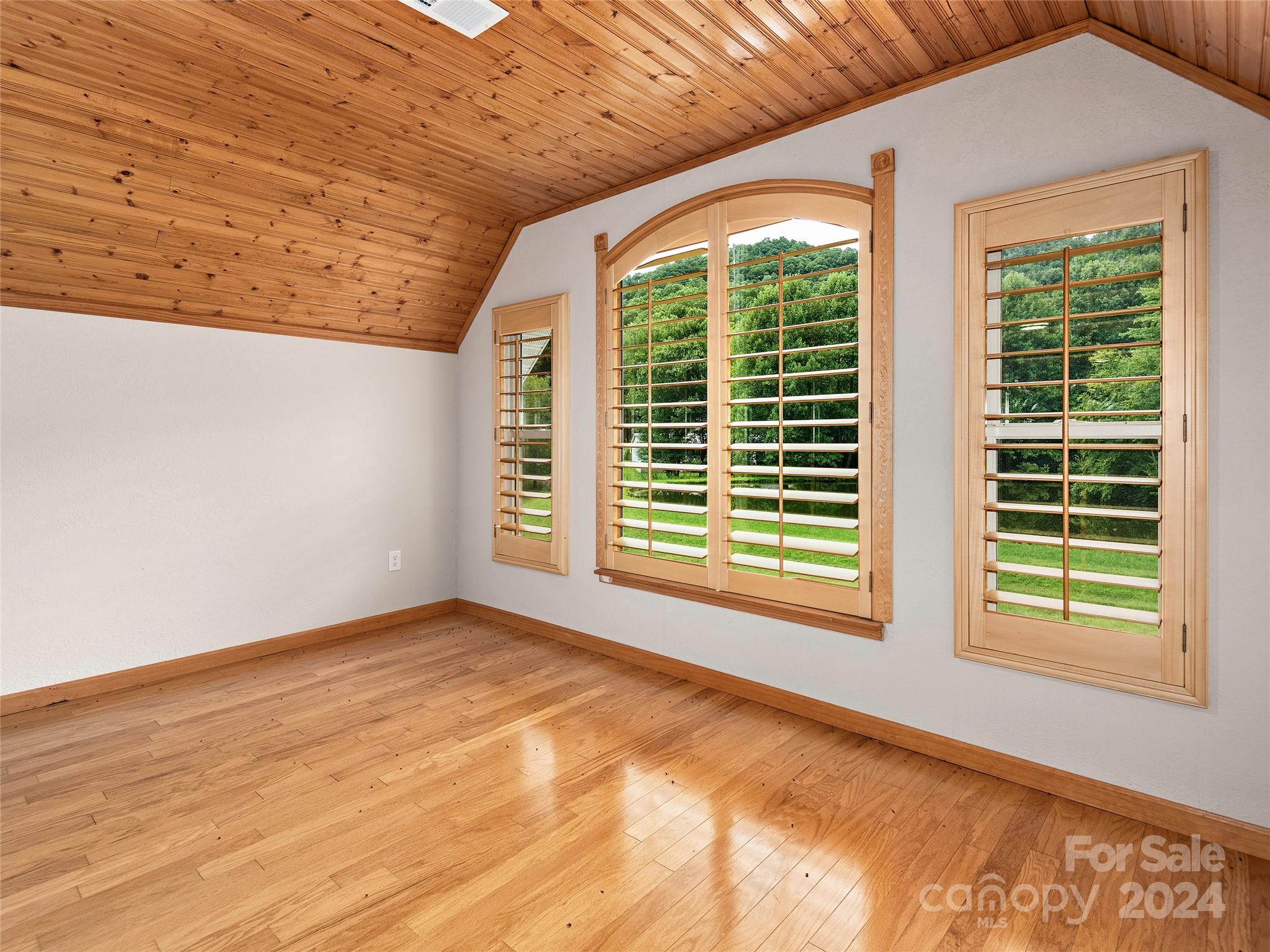 86 Clayton Lake Road Property Photo 25