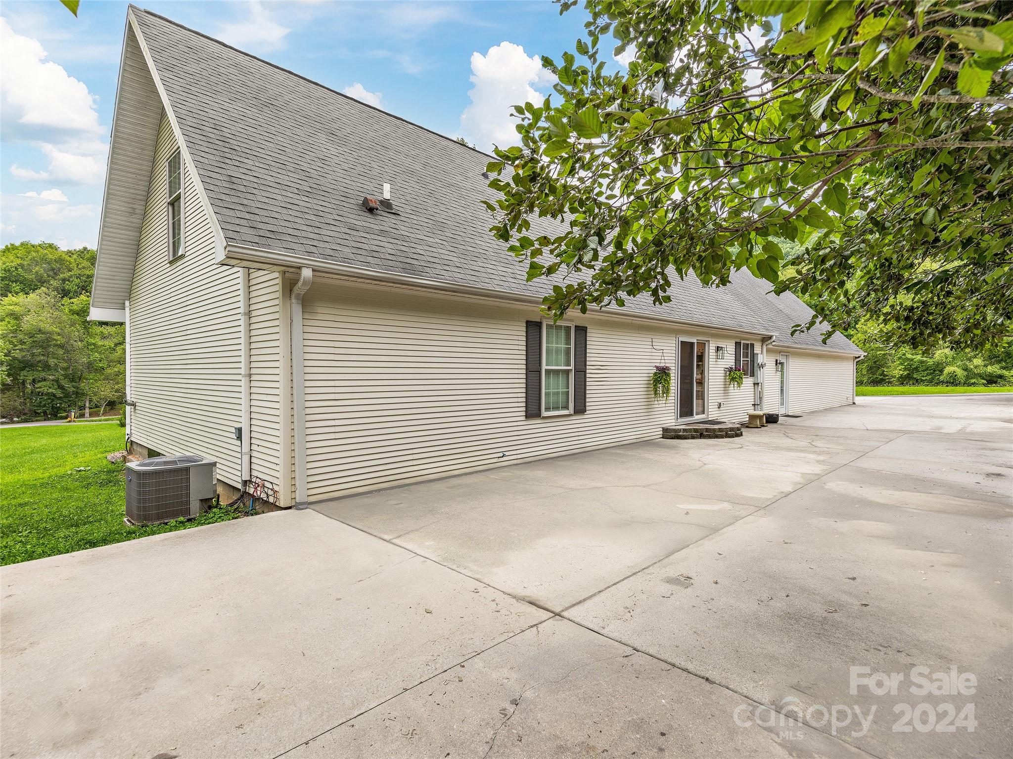 86 Clayton Lake Road Property Photo 26