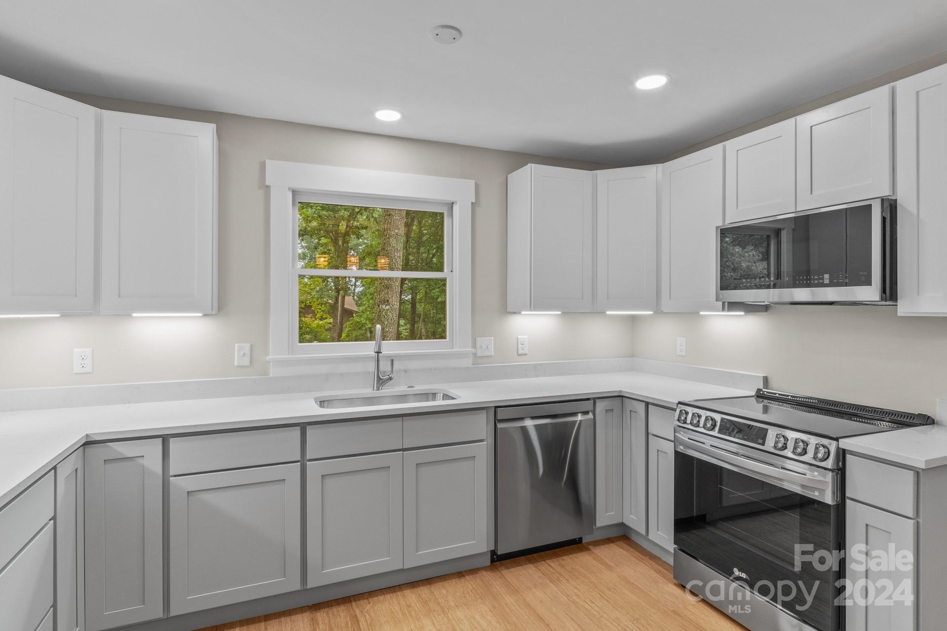 15 Pine Ridge Court Property Photo 14