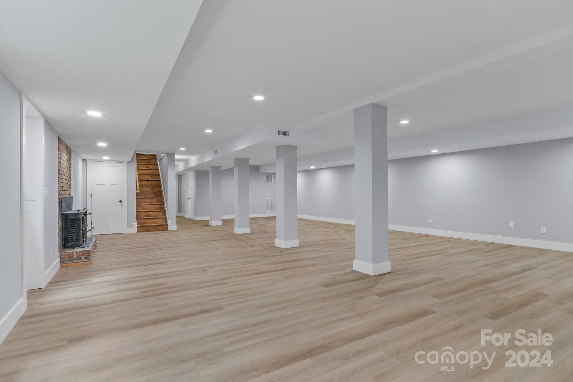 15 Pine Ridge Court Property Photo 33