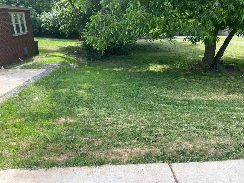 1915 Beatties Ford Road Property Photo 5