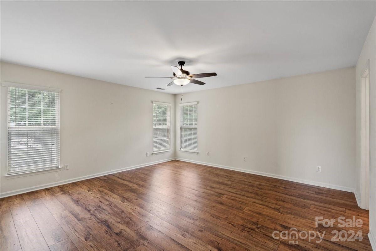 1900 Mt Isle Harbor Drive 98 Property Photo 16