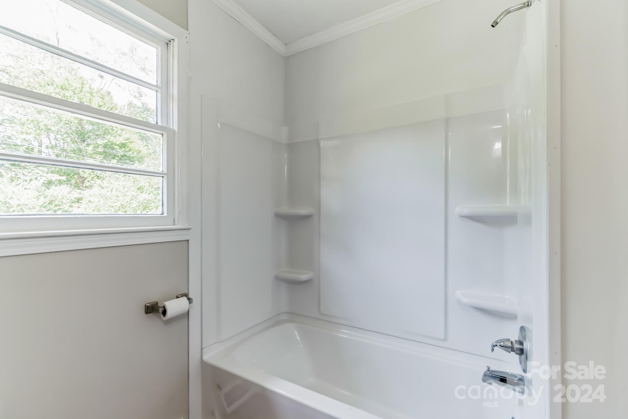 37 Clemmons Road Property Photo 15