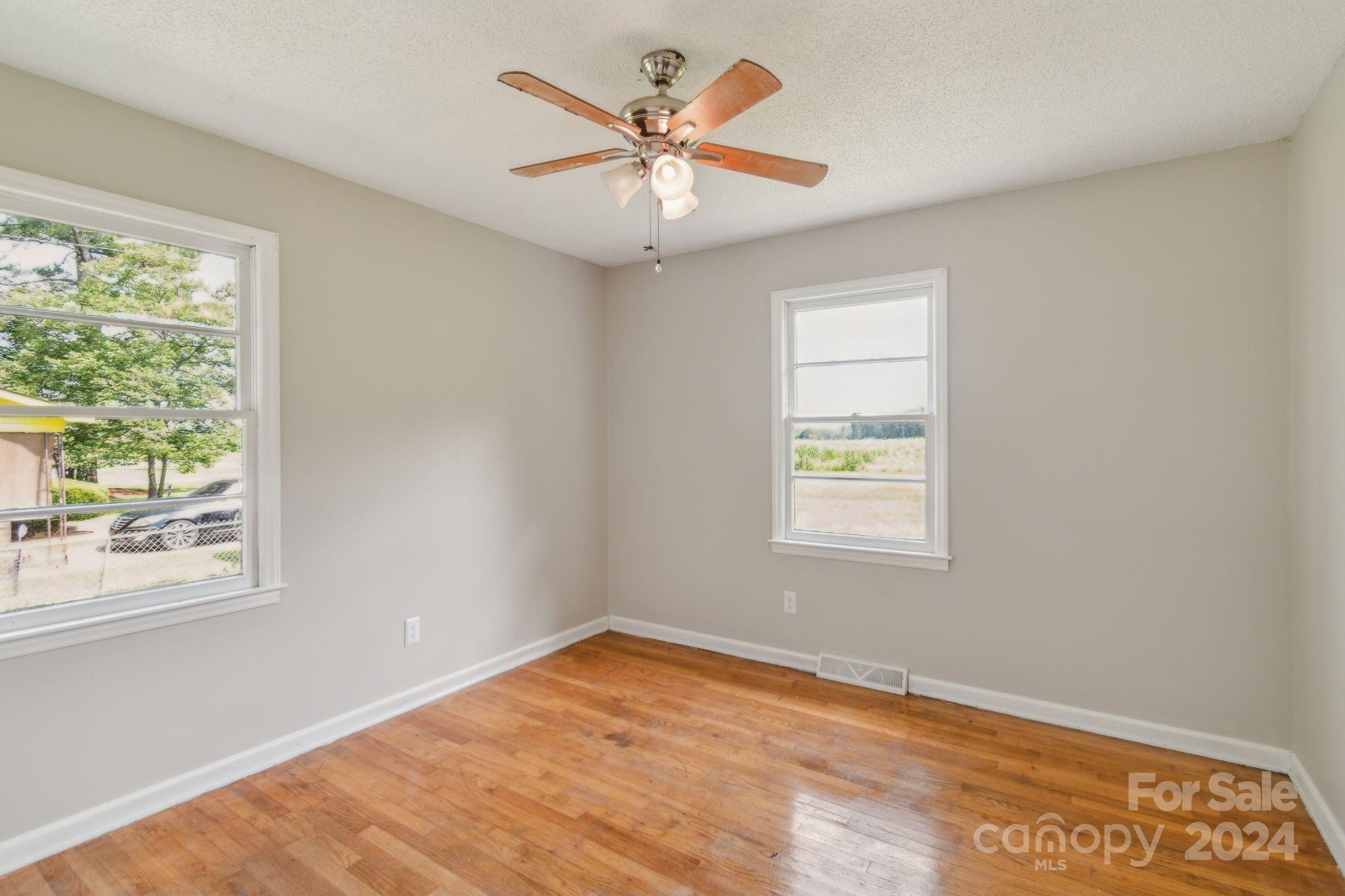 37 Clemmons Road Property Photo 18