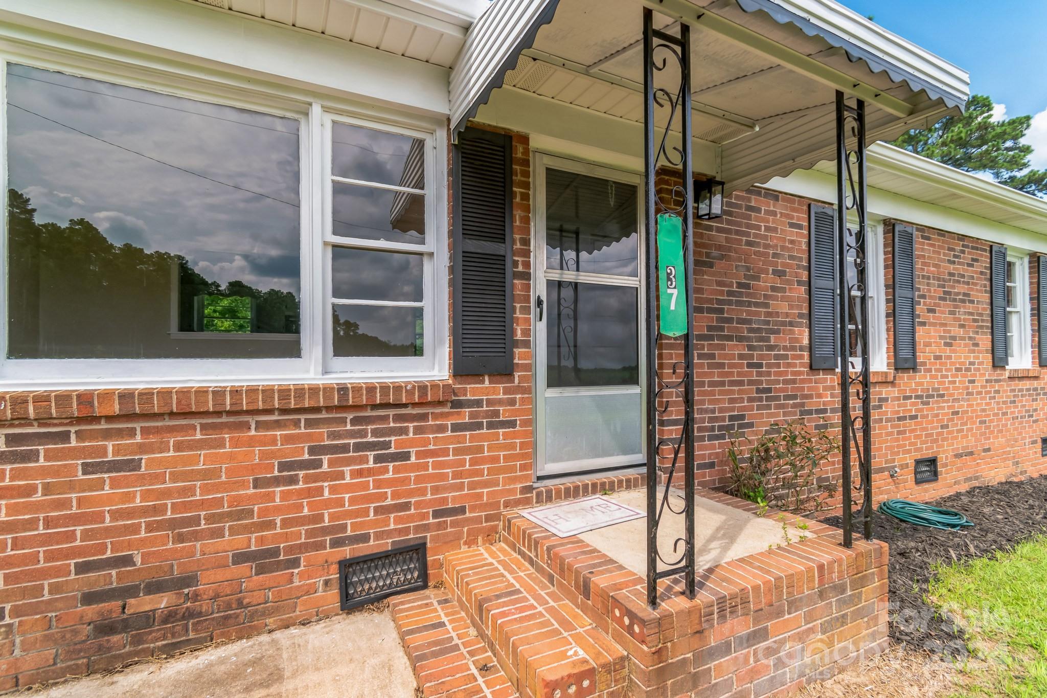 37 Clemmons Road Property Photo 22