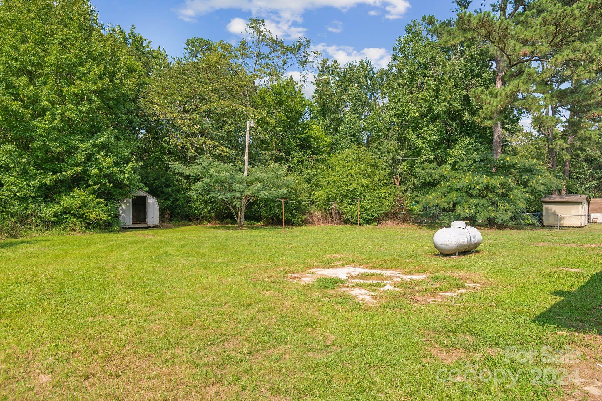 37 Clemmons Road Property Photo 29