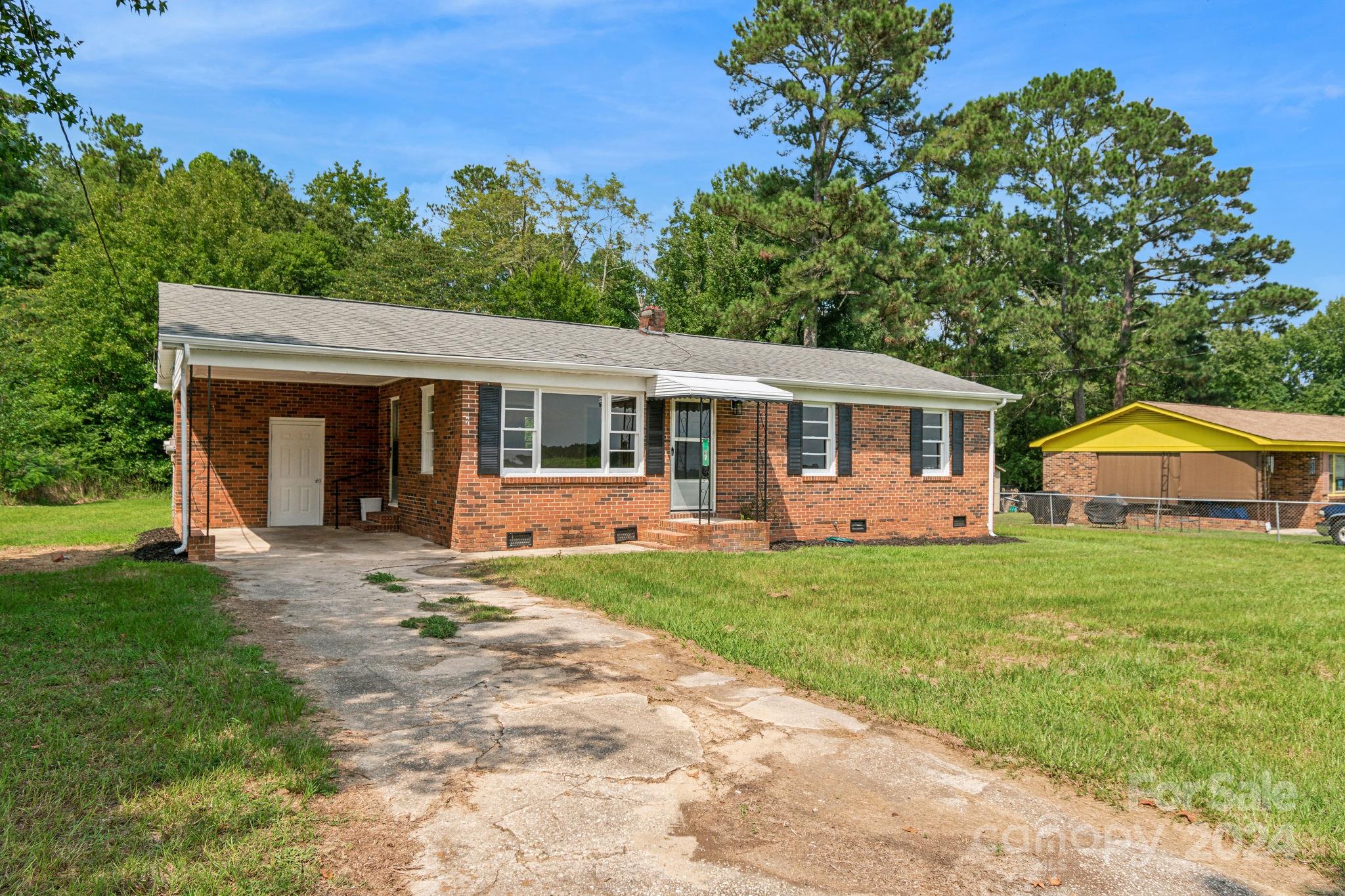 37 Clemmons Road Property Photo 34