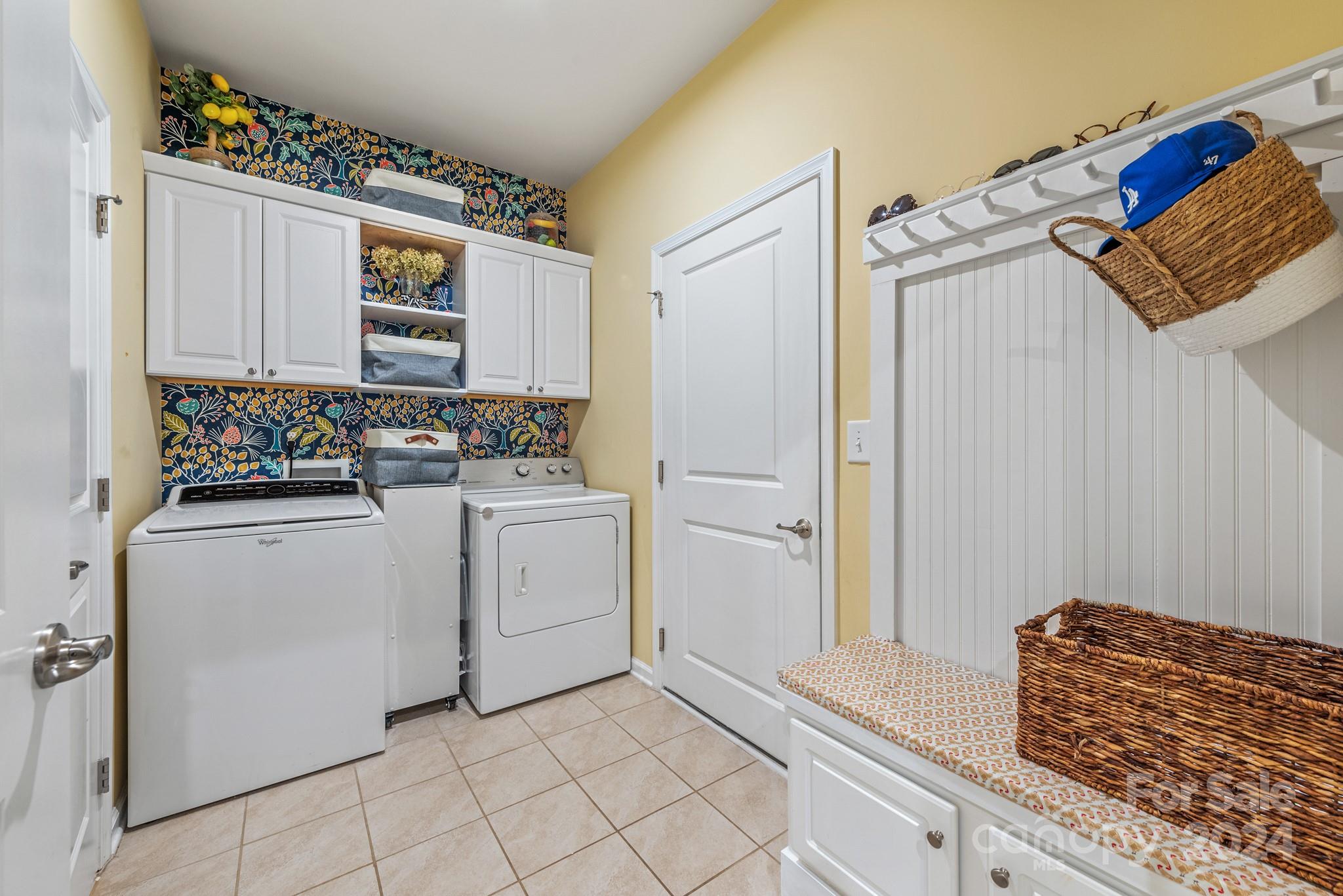 160 Beacon Drive D Property Photo 28