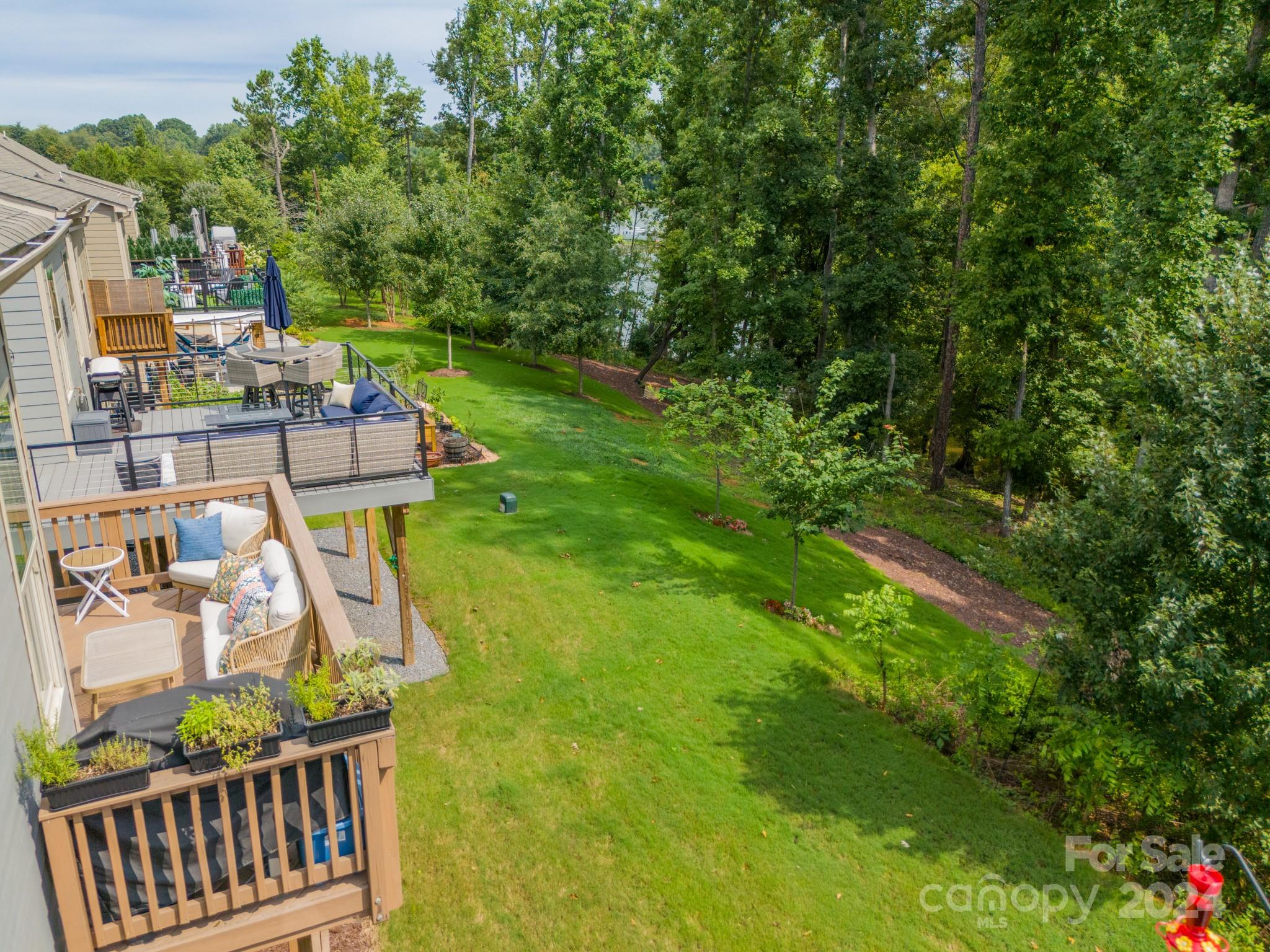 160 Beacon Drive D Property Photo 43