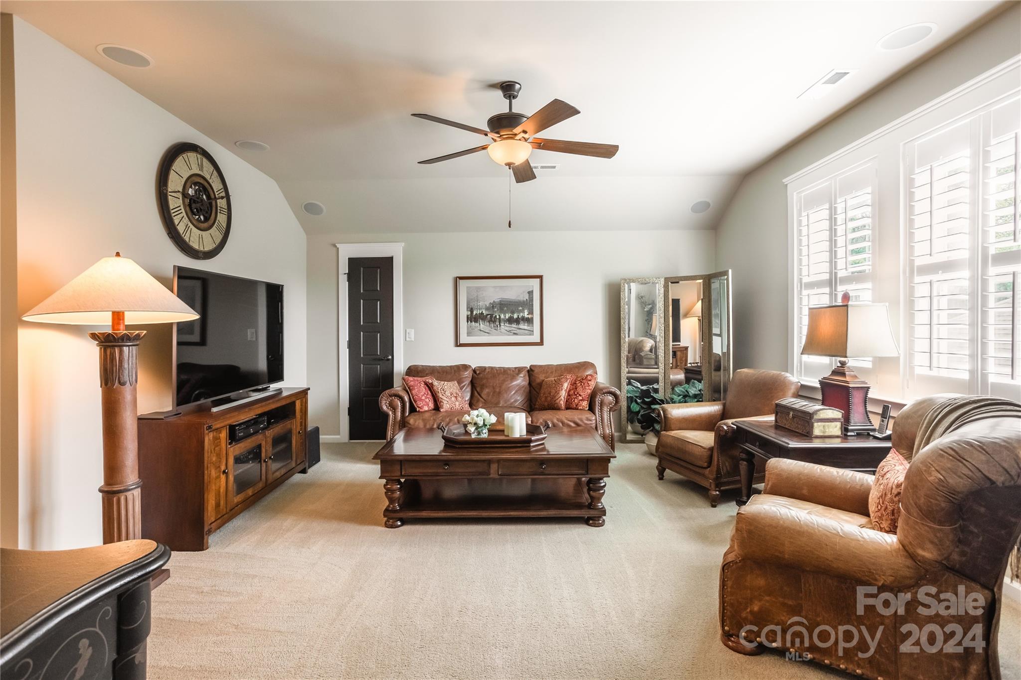 569 Channel Road Property Photo 32