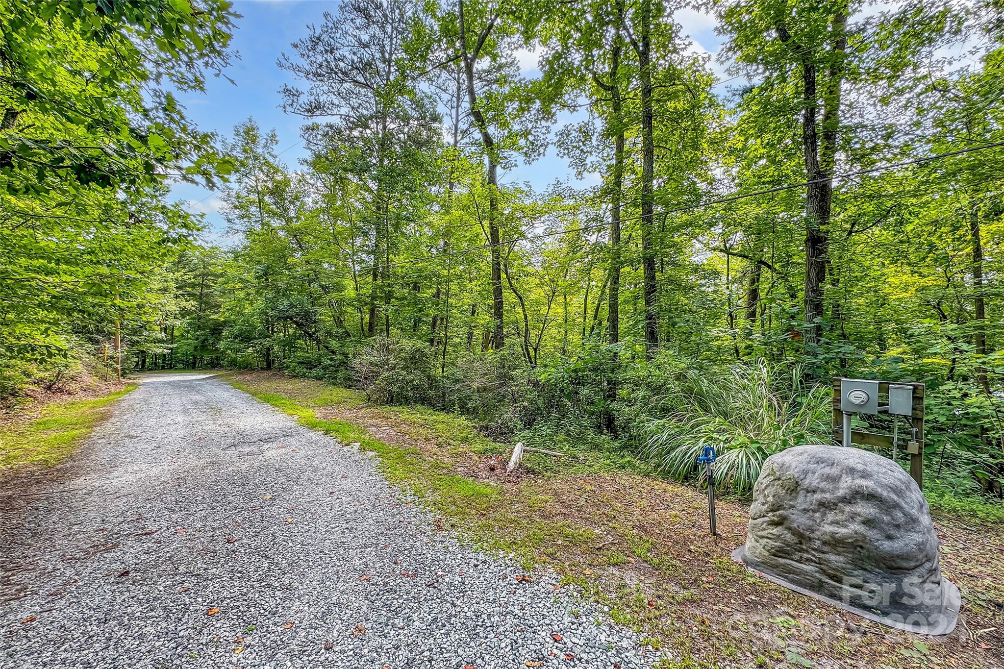 1700 W Lakeshore Drive Property Photo 12