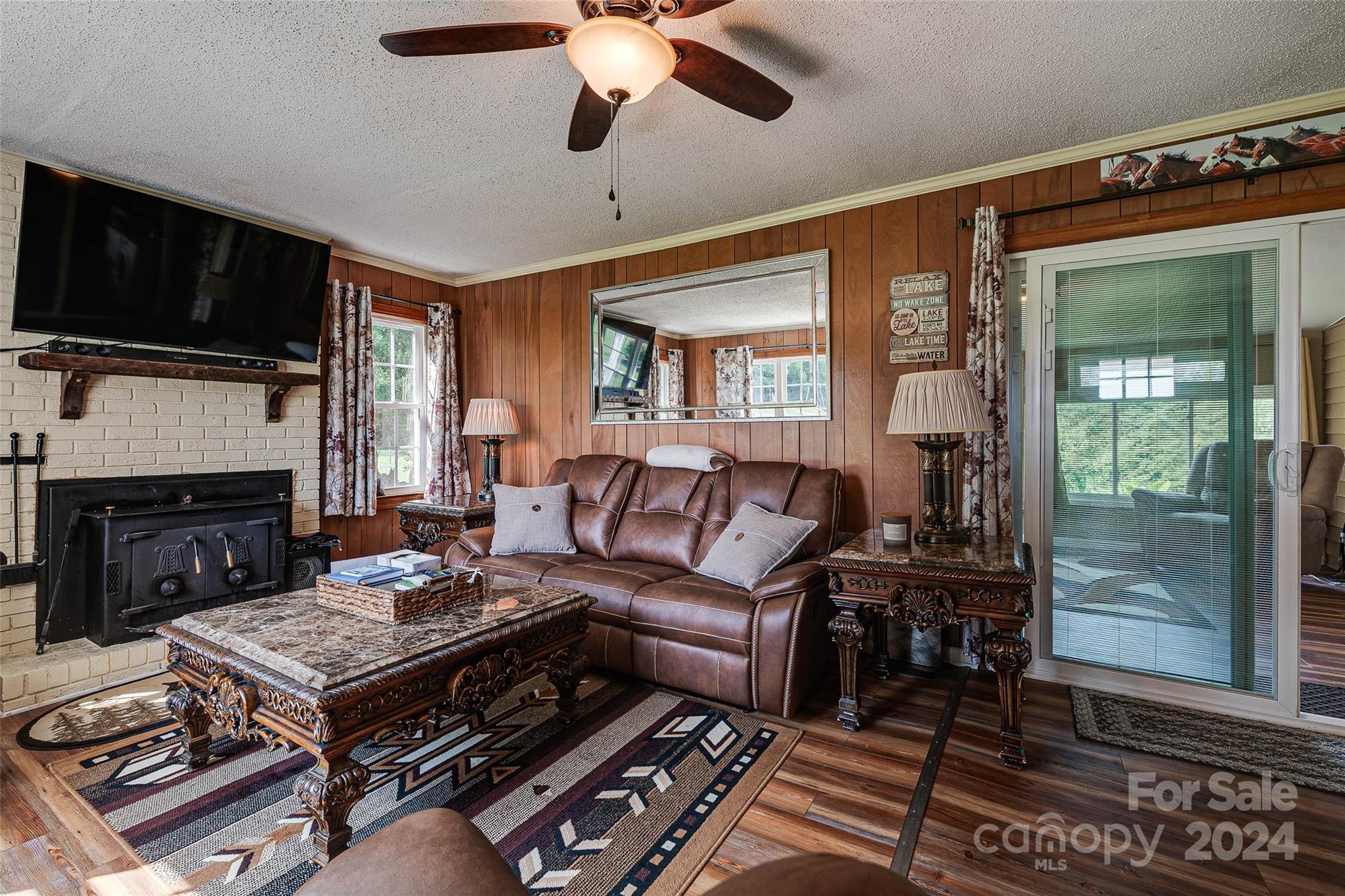 148 Hudson Lane Property Photo 8