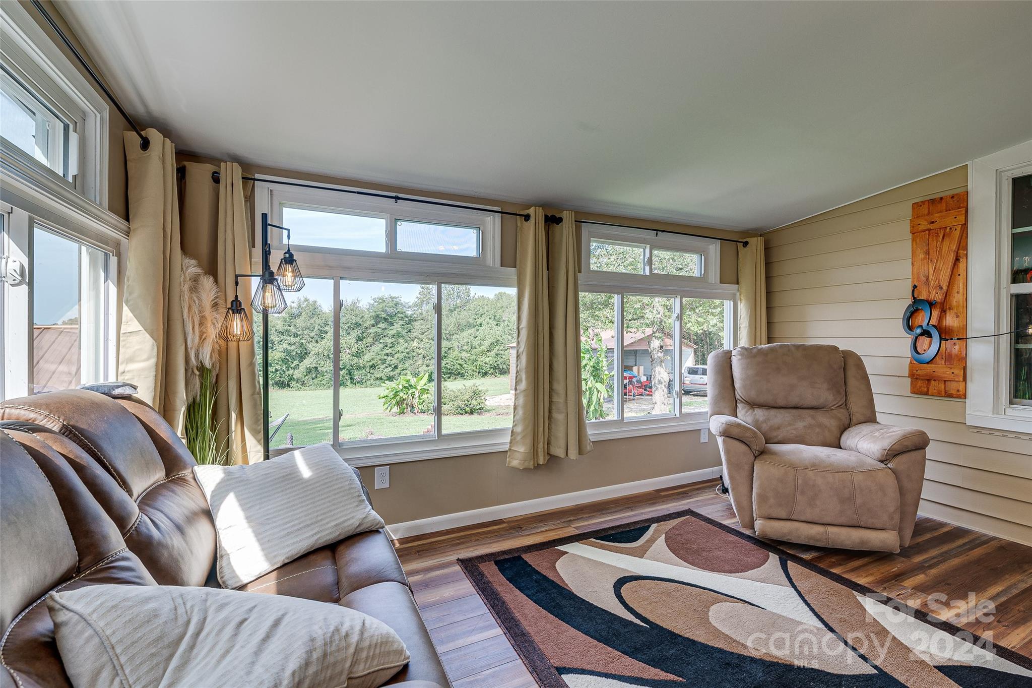 148 Hudson Lane Property Photo 18