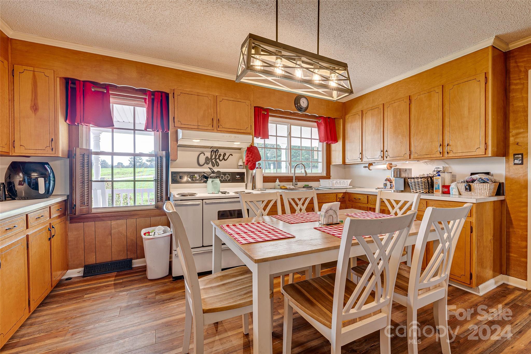 148 Hudson Lane Property Photo 23