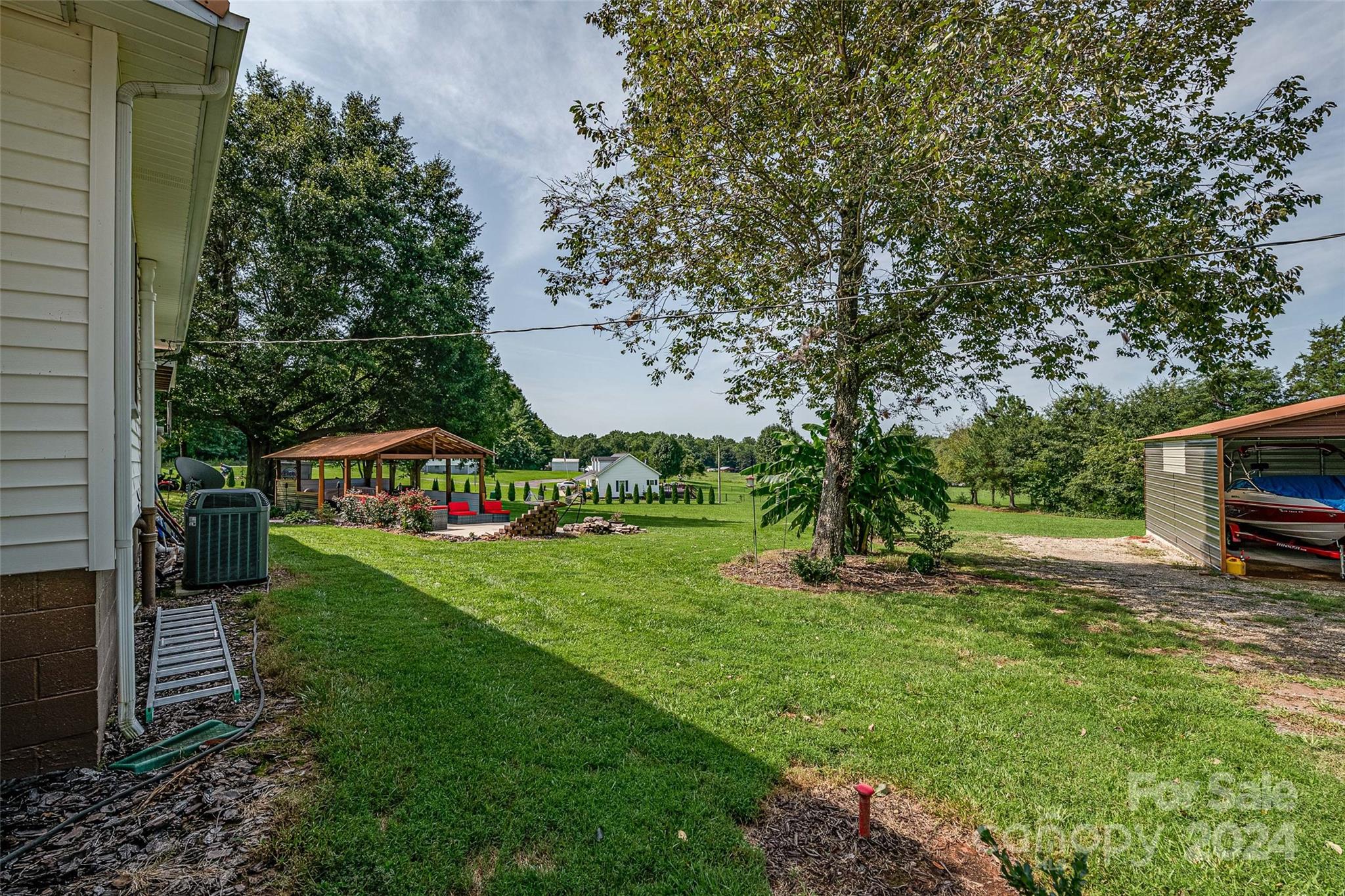 148 Hudson Lane Property Photo 37