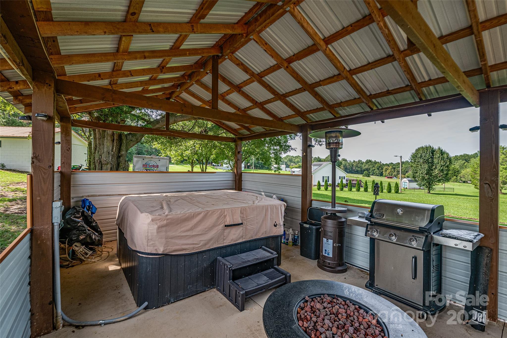 148 Hudson Lane Property Photo 44