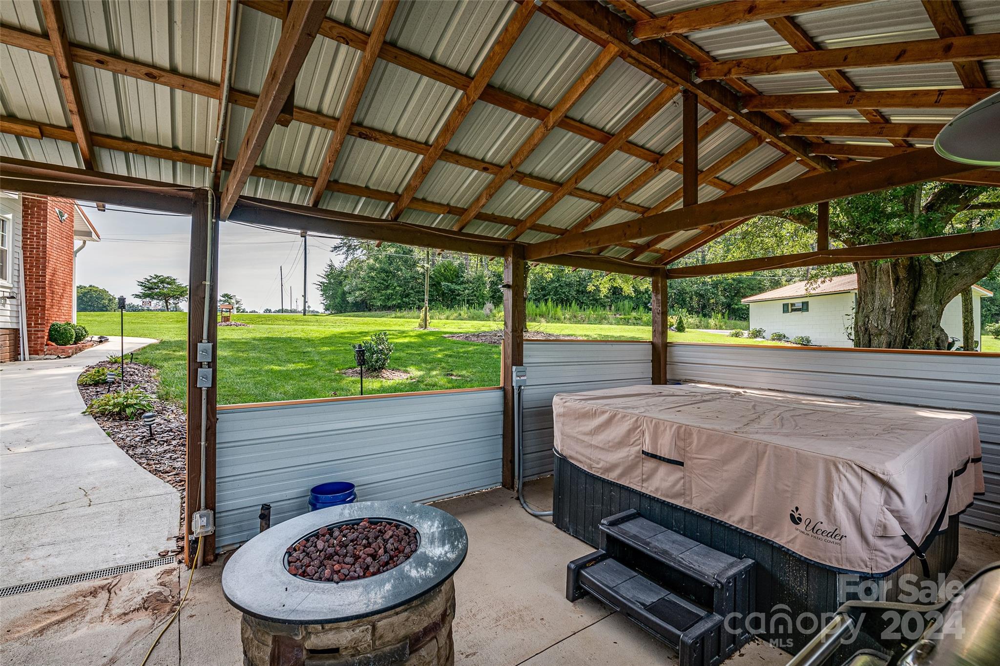 148 Hudson Lane Property Photo 45