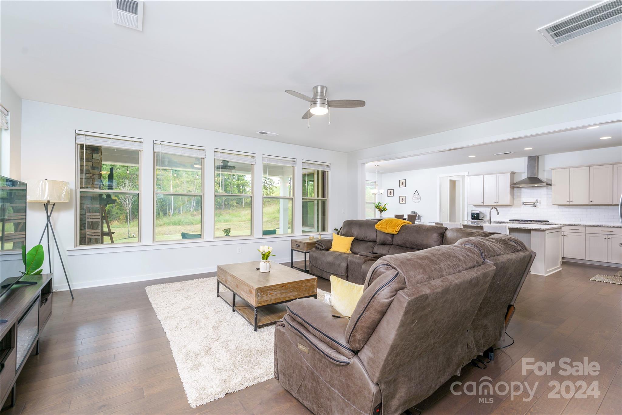 155 Boxelder Road Property Photo 4