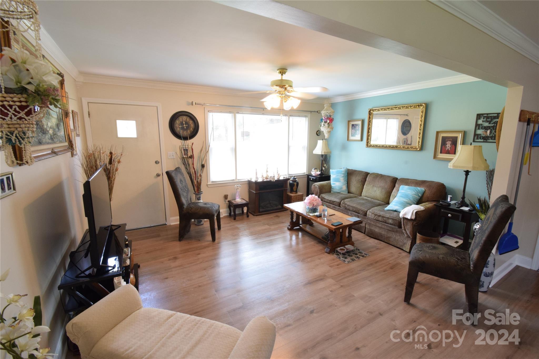 902 Carmel Drive Property Photo 11