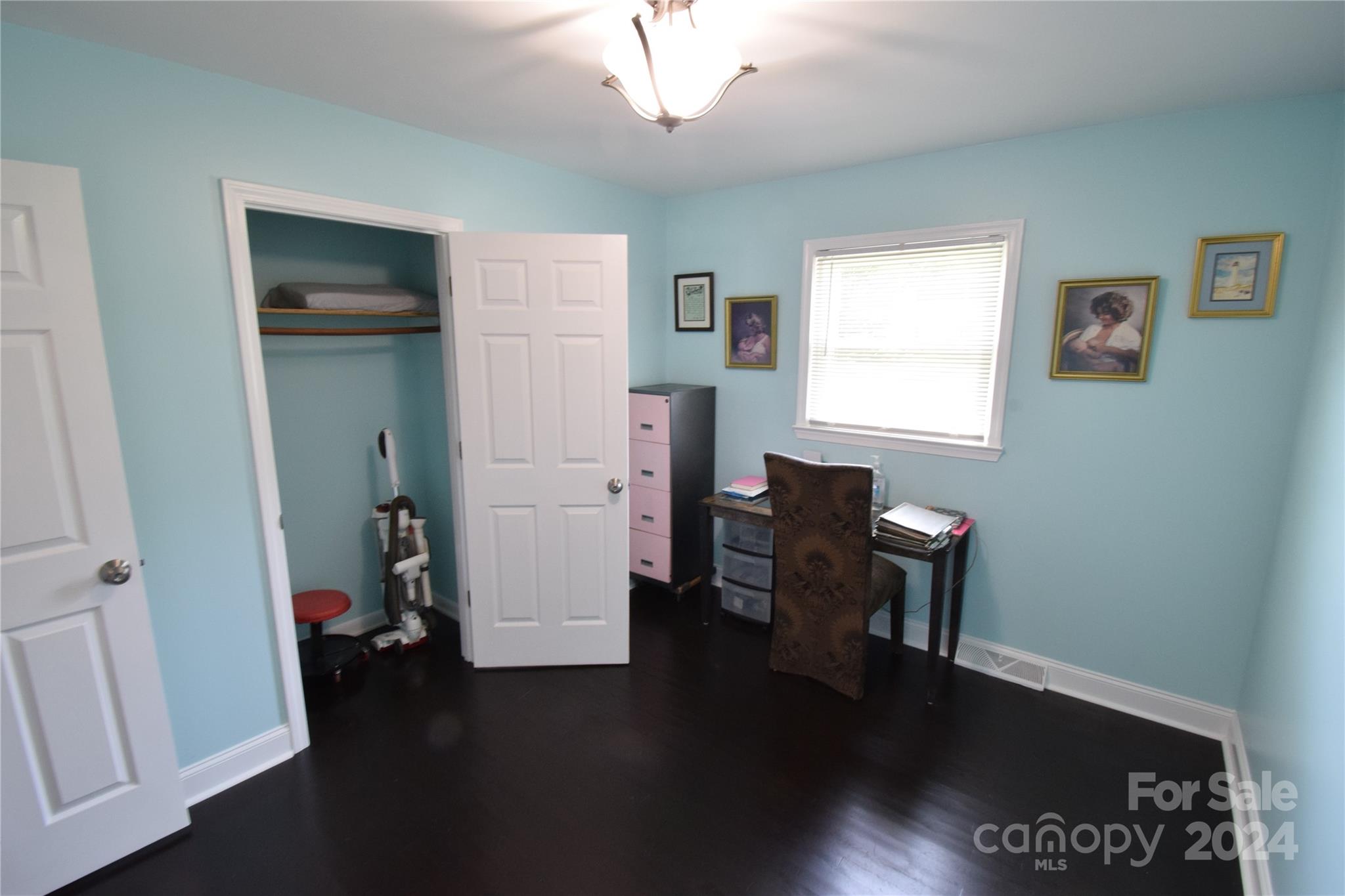 902 Carmel Drive Property Photo 16
