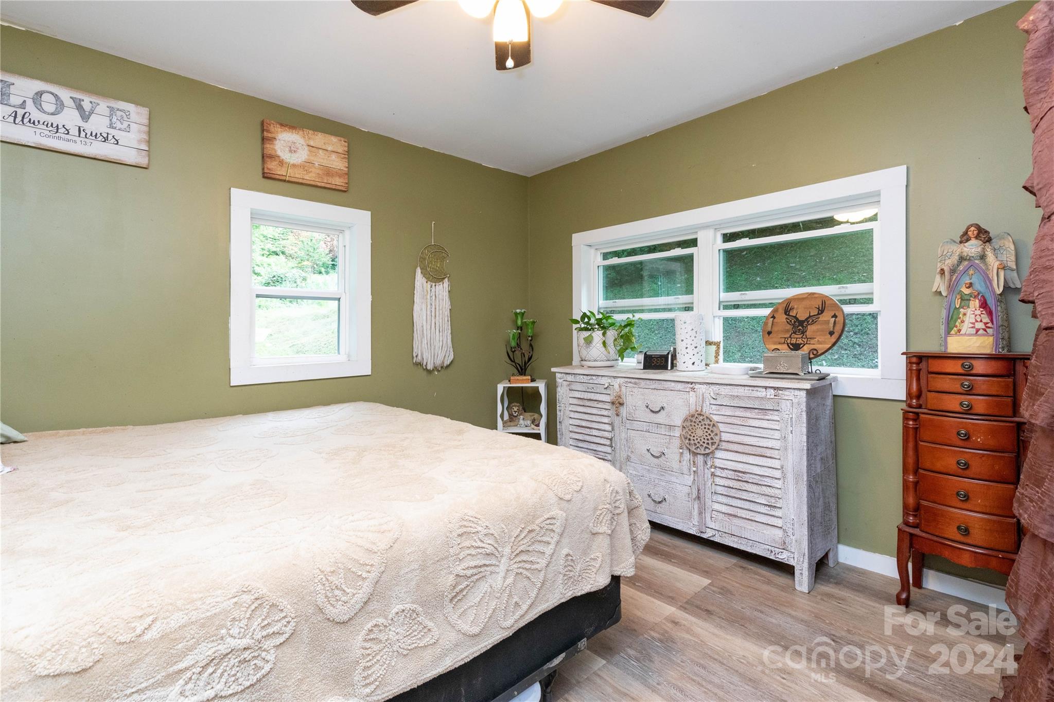 500 Chimney Log Road Property Photo 13