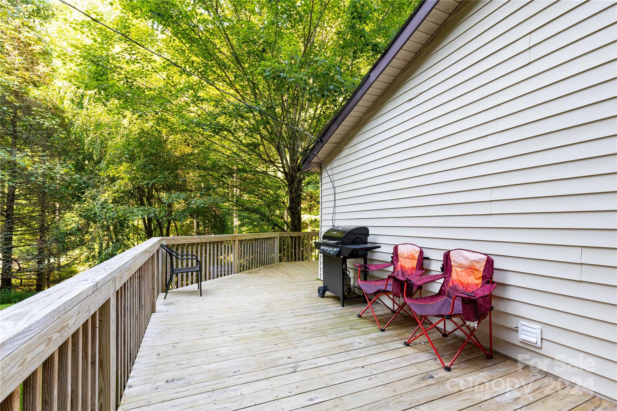500 Chimney Log Road Property Photo 16