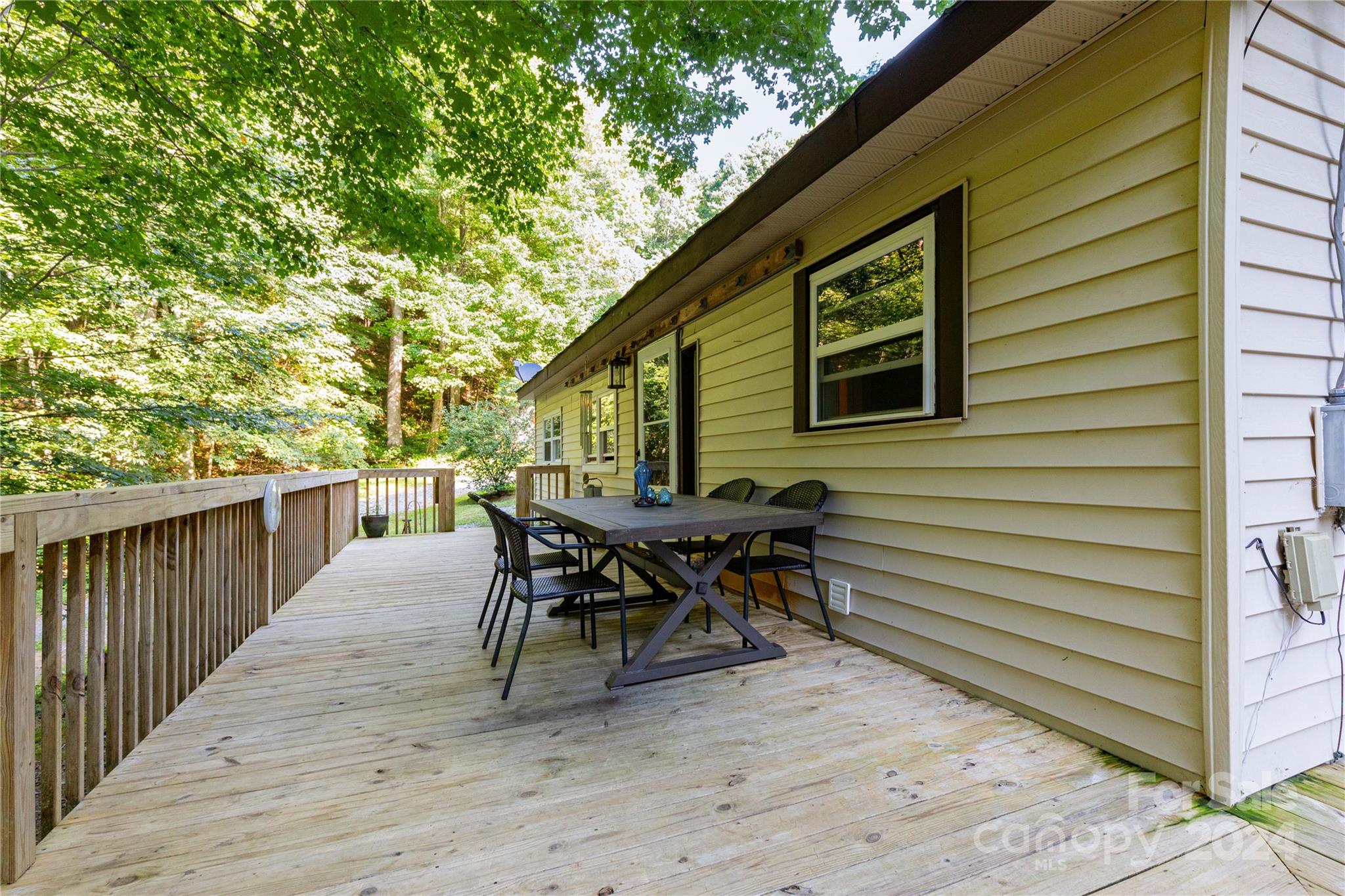 500 Chimney Log Road Property Photo 17