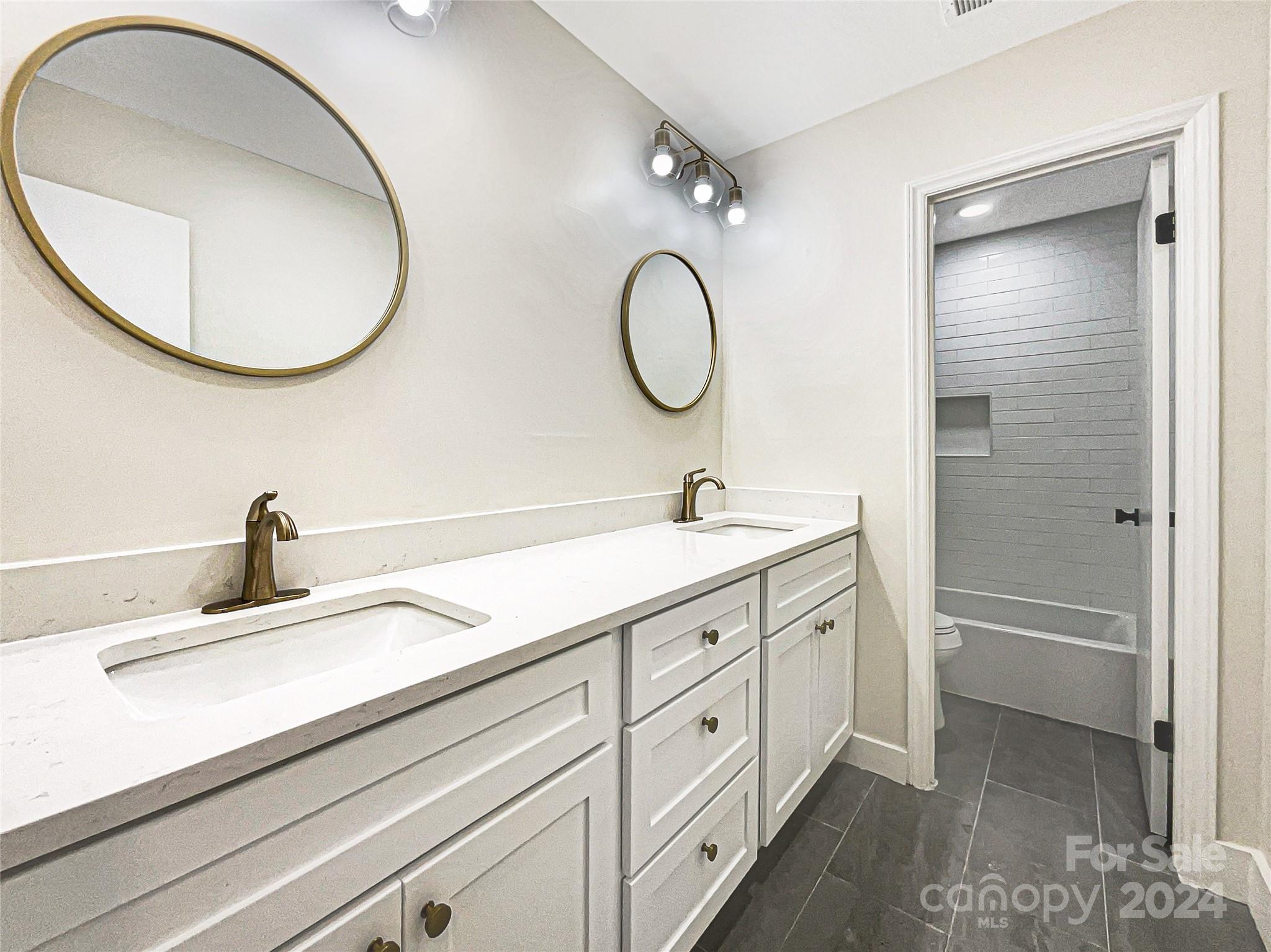 416 Deer Creek Drive Property Photo 16