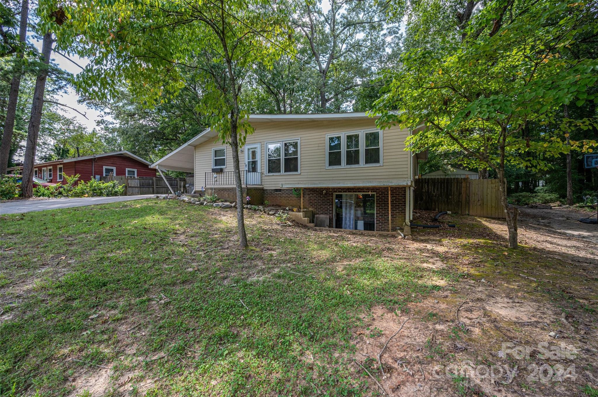 1245 Blackwood Street Property Photo 6